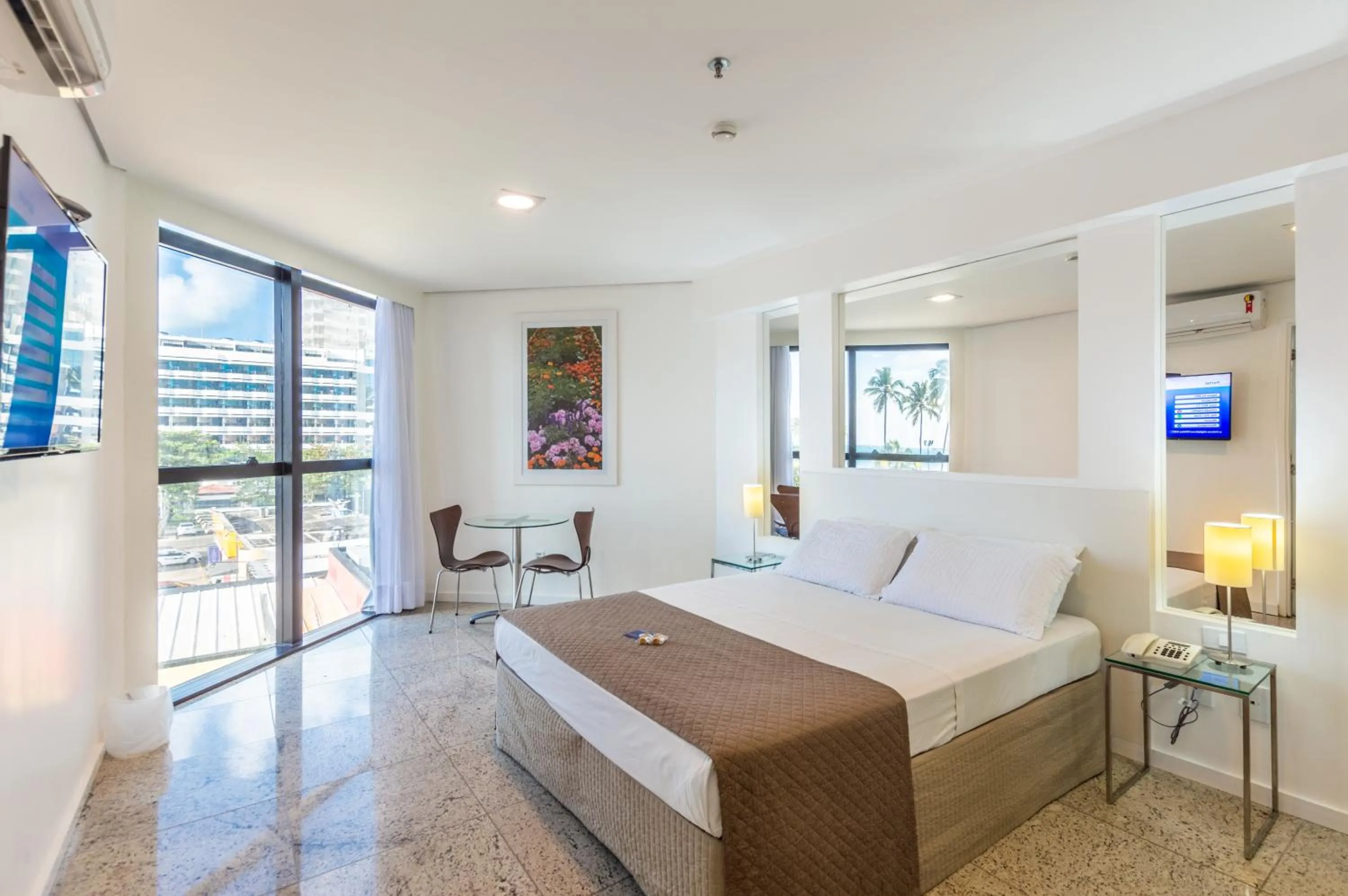 Photo of the whole room in Hotel Brisa Tower Maceió