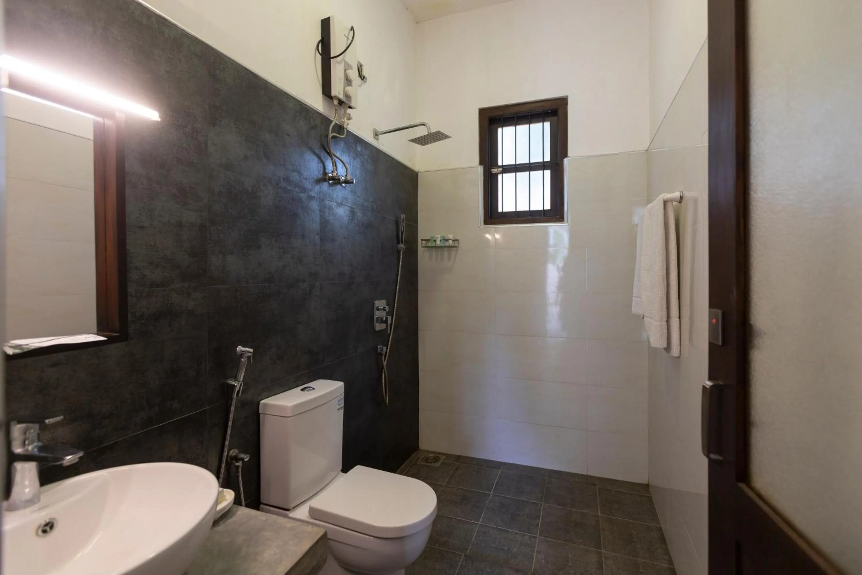 Toilet in Coastal Villa Mirissa