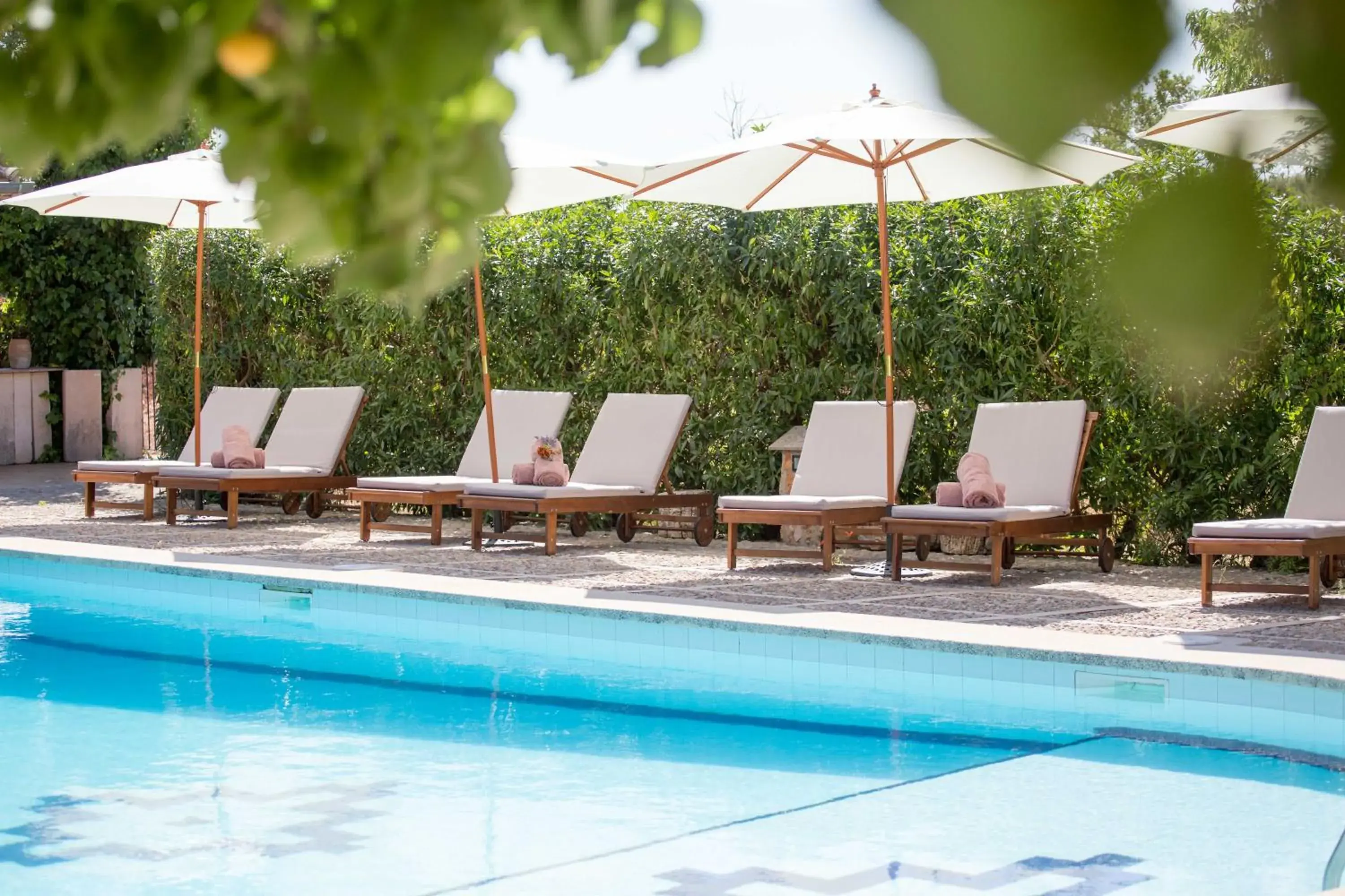 Swimming pool in Agroturismo Es Quatre Cantons Swimming pool in Agroturismo Es Quatre Cantons