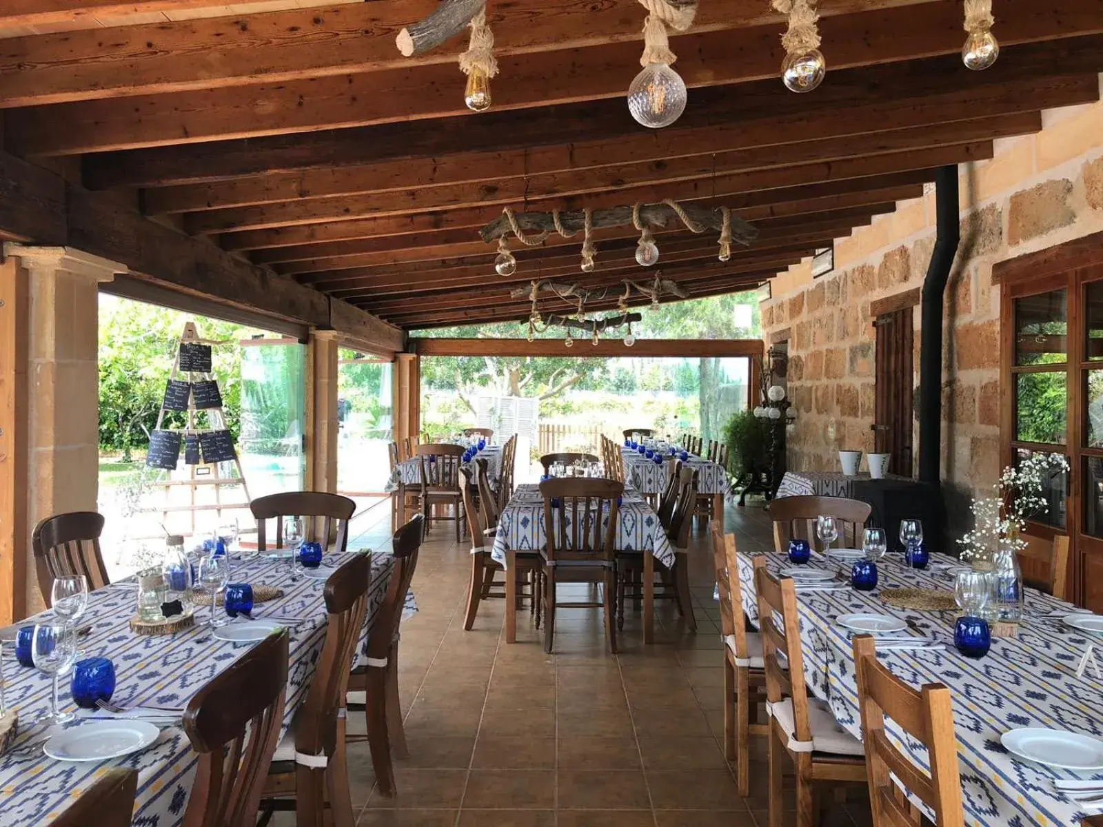 Restaurant/places to eat in Agroturismo Es Quatre Cantons Restaurant/places to eat in Agroturismo Es Quatre Cantons