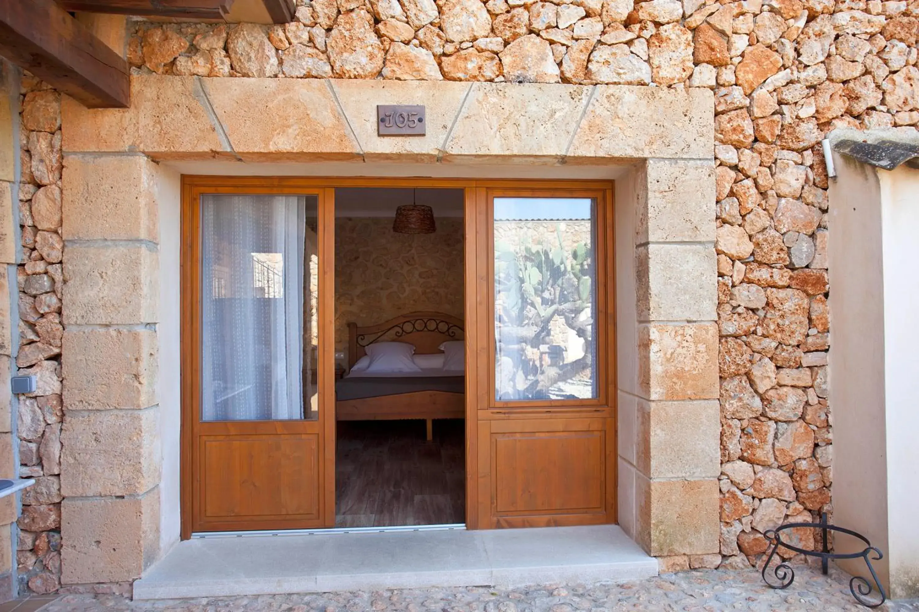 Facade/entrance in Agroturismo Es Quatre Cantons Facade/entrance in Agroturismo Es Quatre Cantons