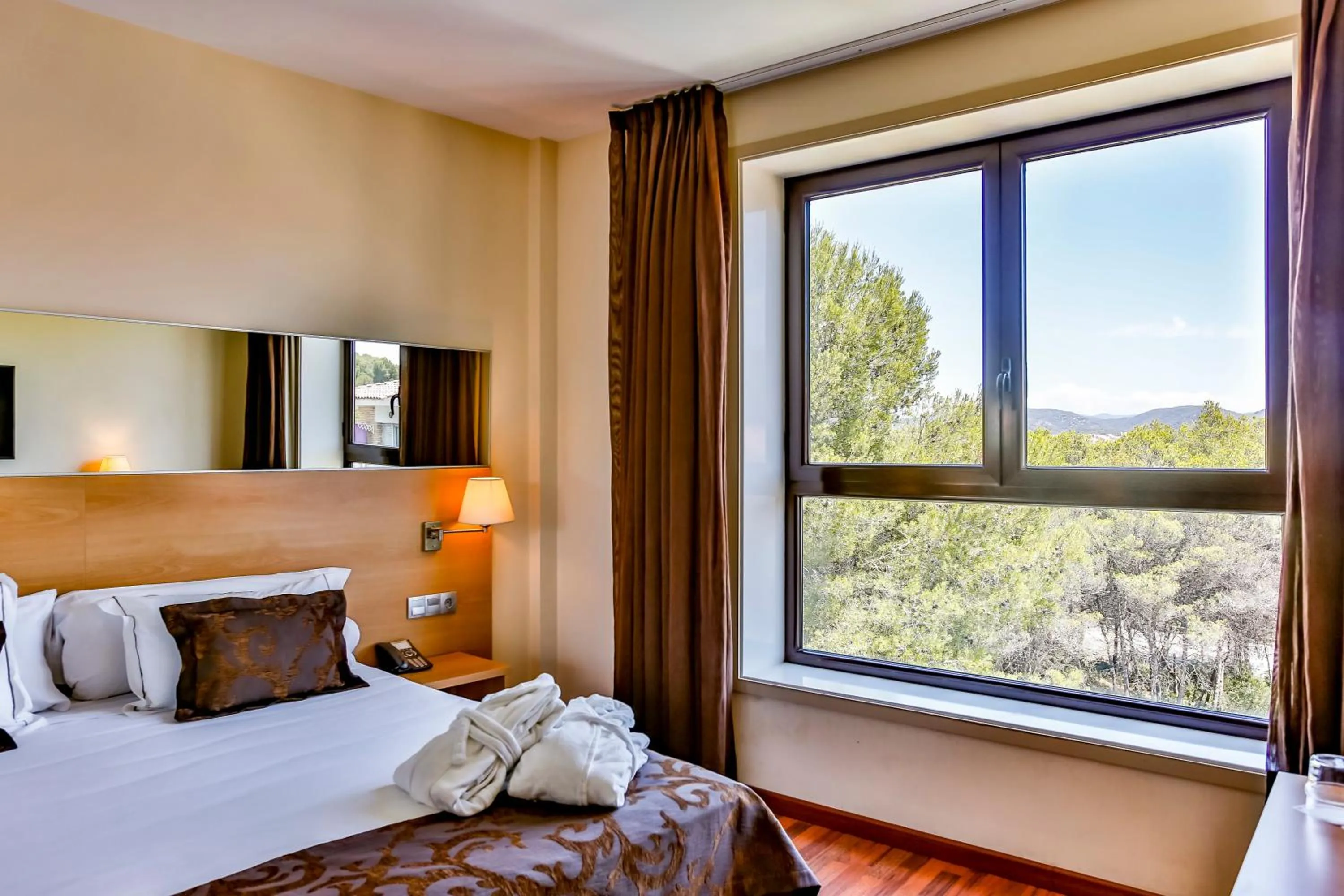 Bed in Hotel Desitges