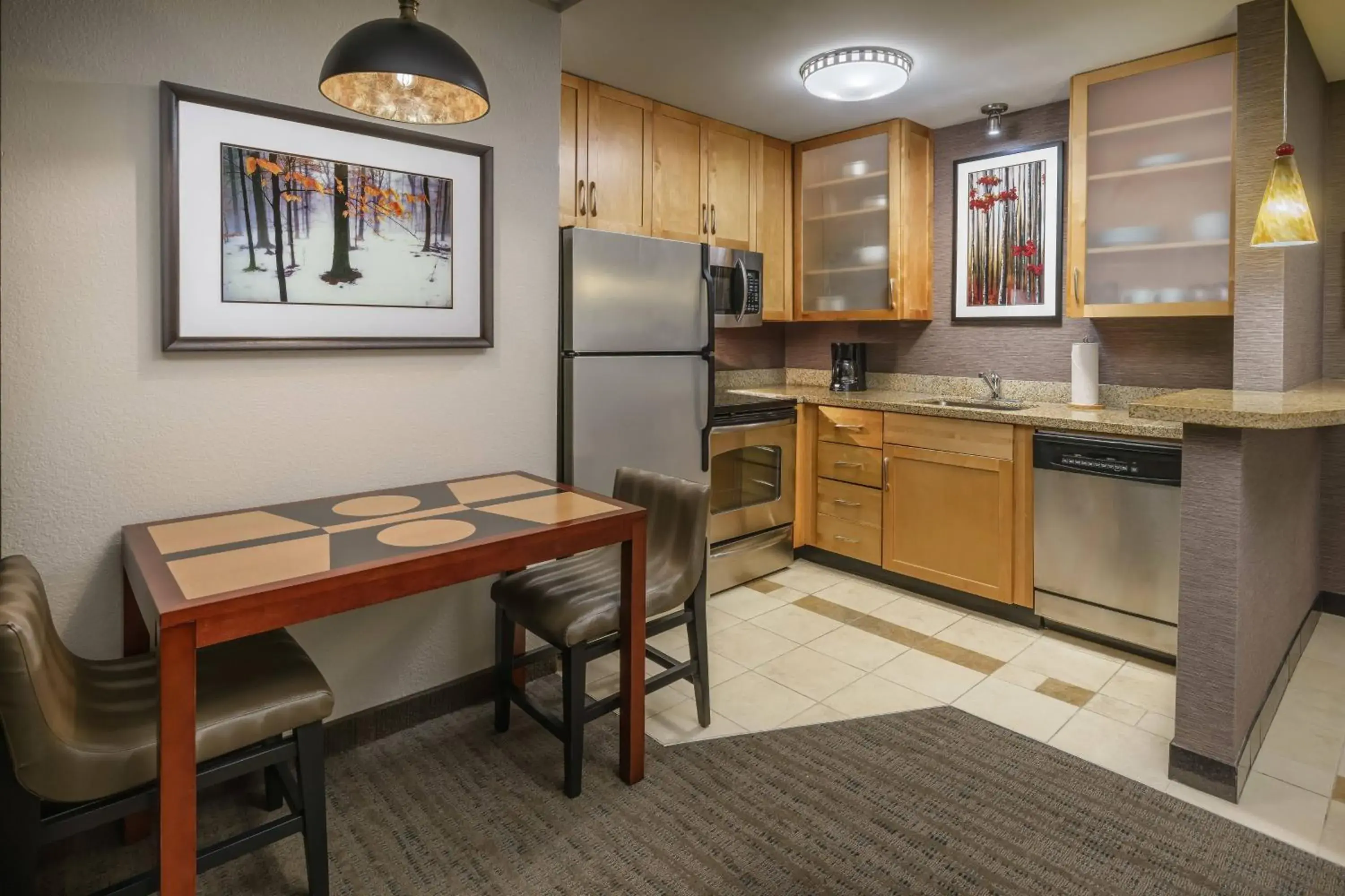 One-Bedroom King Suite in Residence Inn Burlington Colchester One-Bedroom King Suite in Residence Inn Burlington Colchester