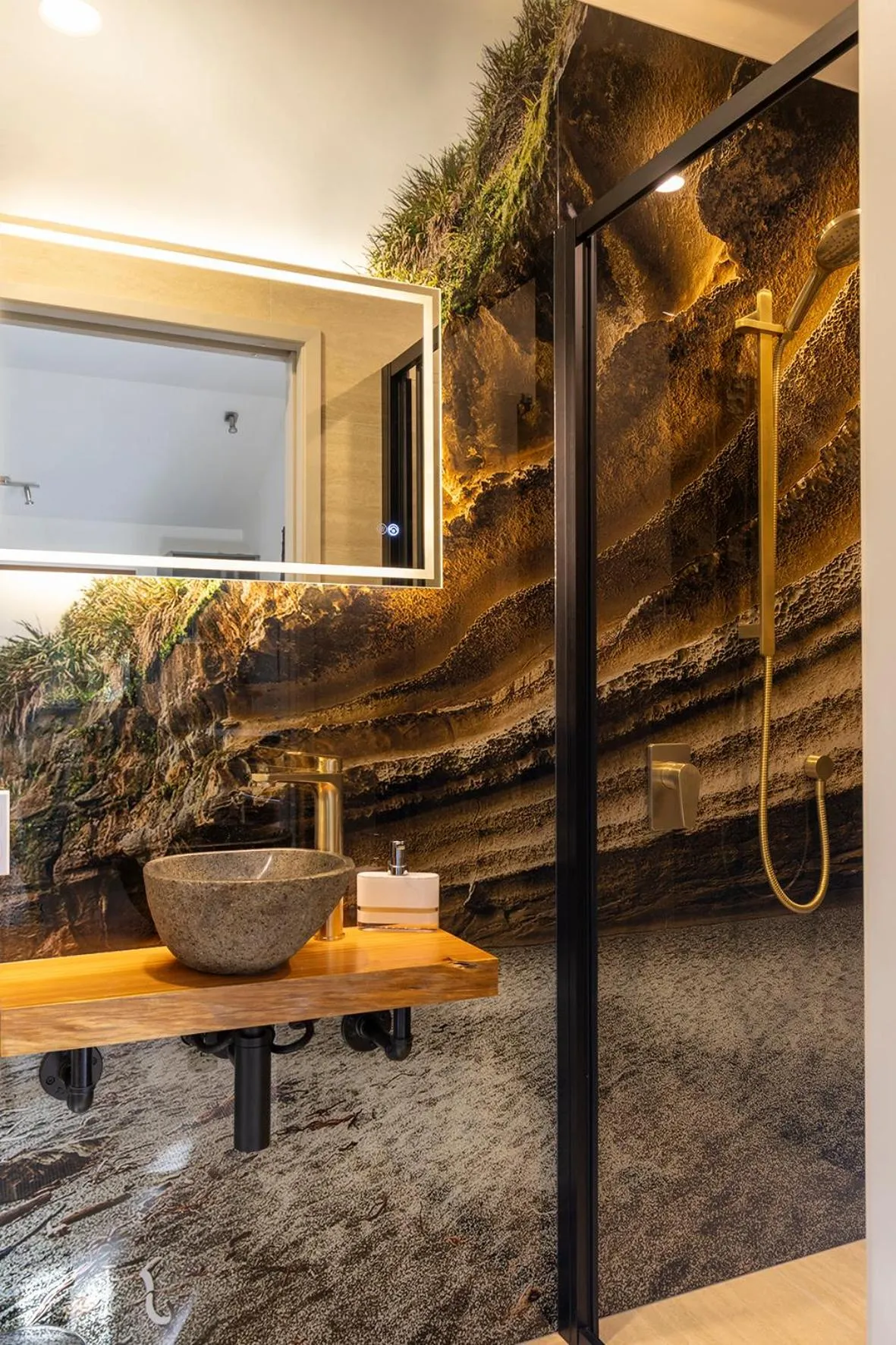 Punakaiki Treehouse Limited