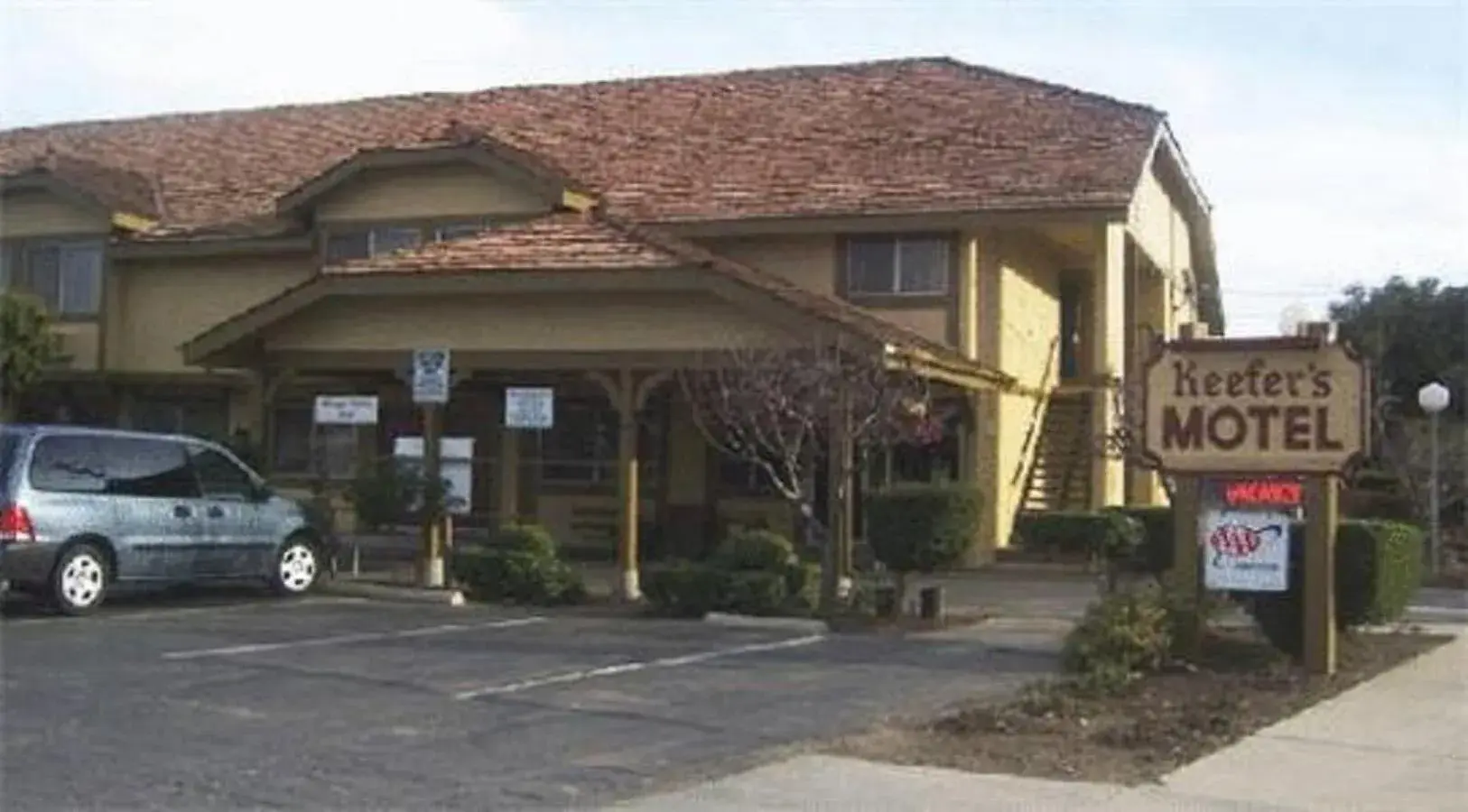 Facade/entrance in Keefers Inn King City Facade/entrance in Keefers Inn King City