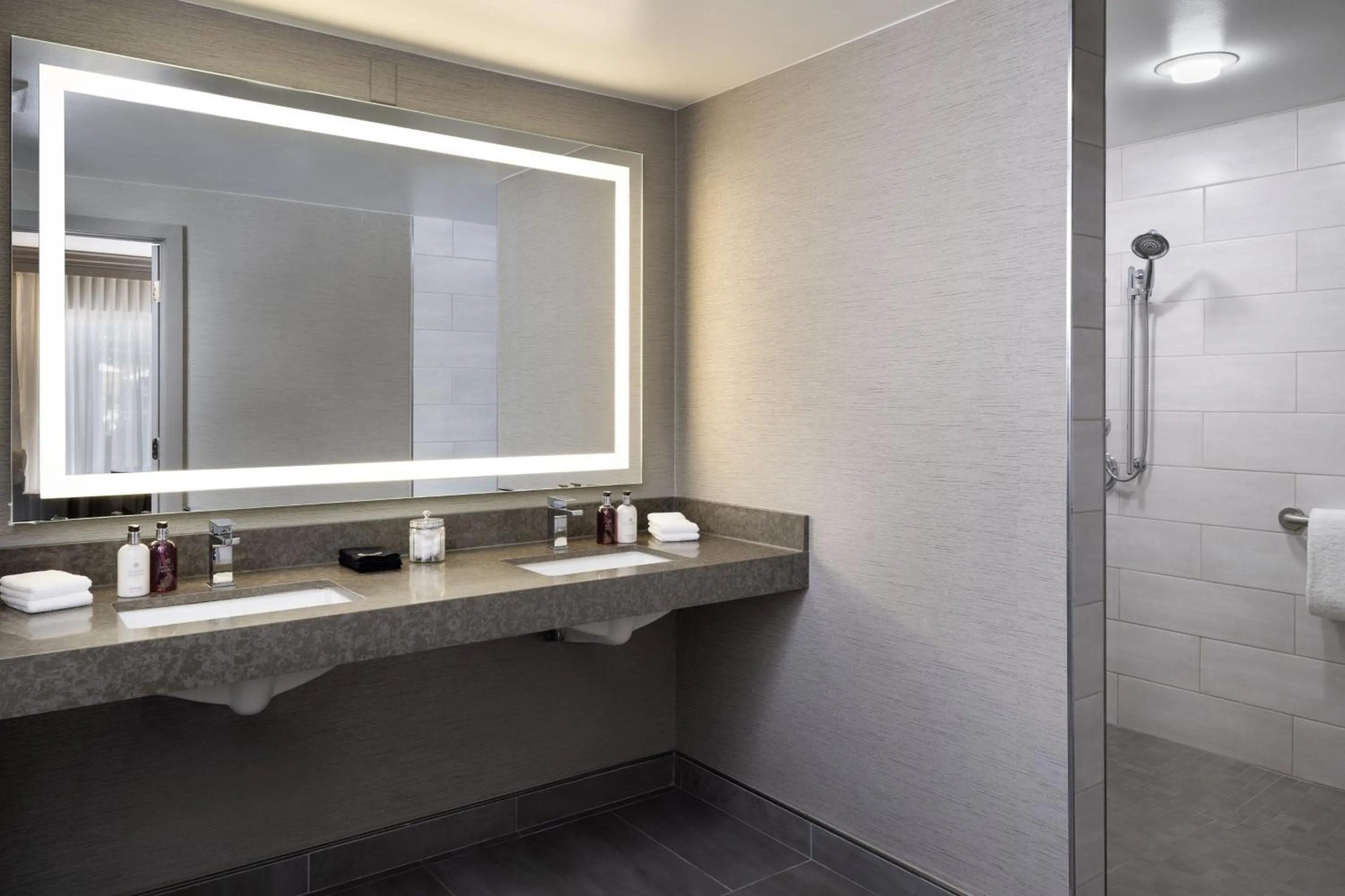 Bathroom in Napa Valley Marriott Hotel & Spa