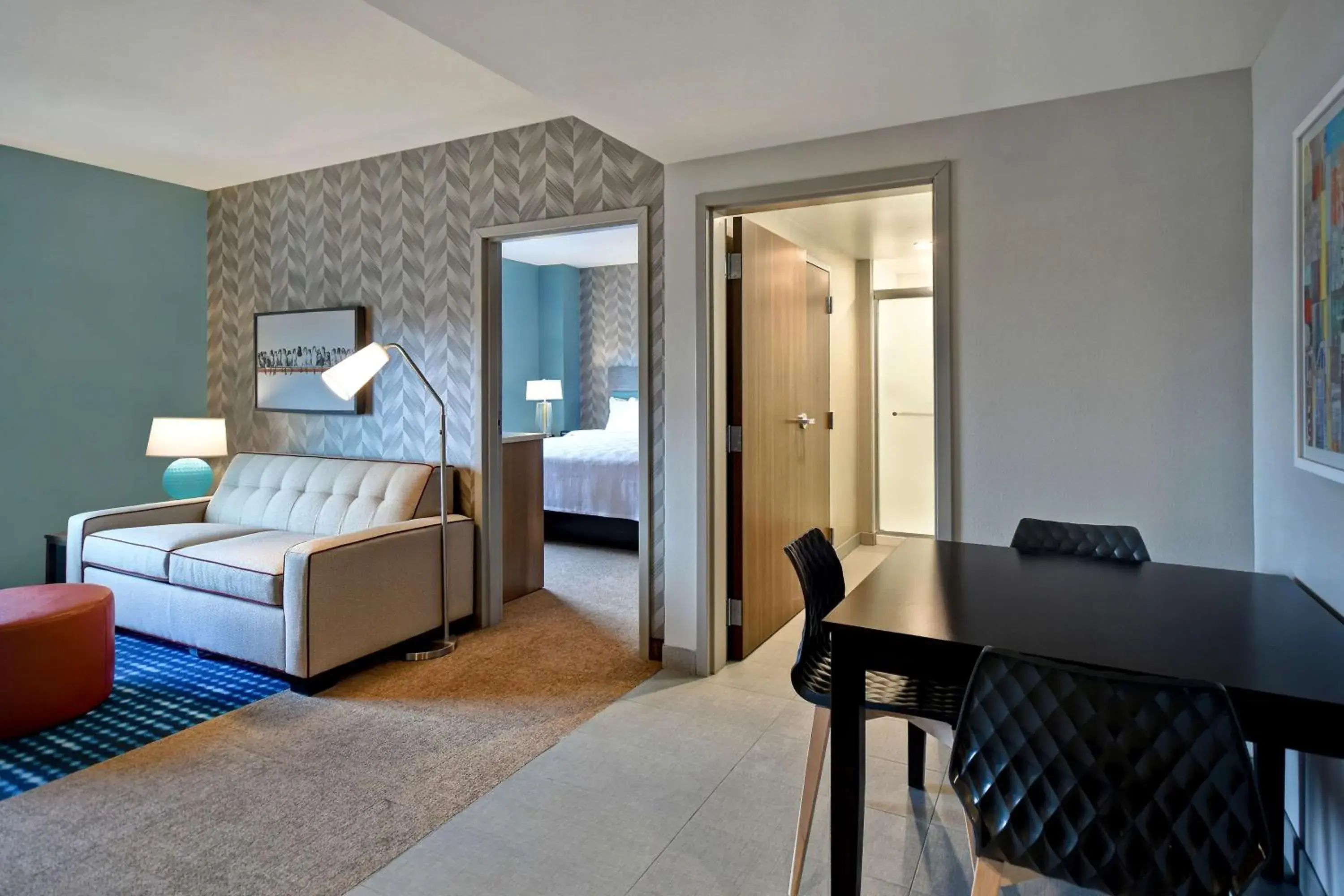 Living room, Bed in Home2 Suites By Hilton Bowling Green, Oh Living room, Bed in Home2 Suites By Hilton Bowling Green, Oh