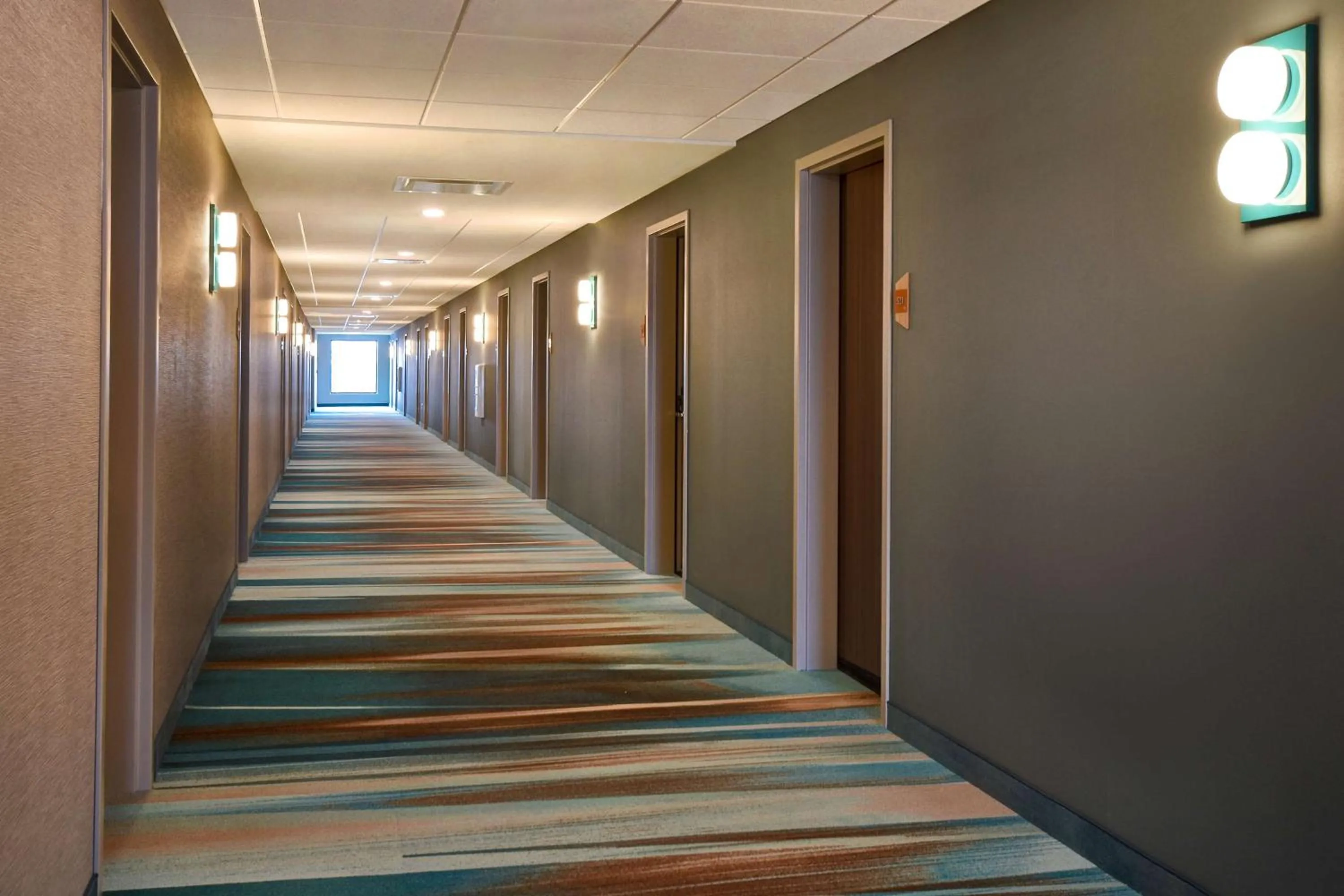 Photo of the whole room in Home2 Suites By Hilton Bowling Green, Oh