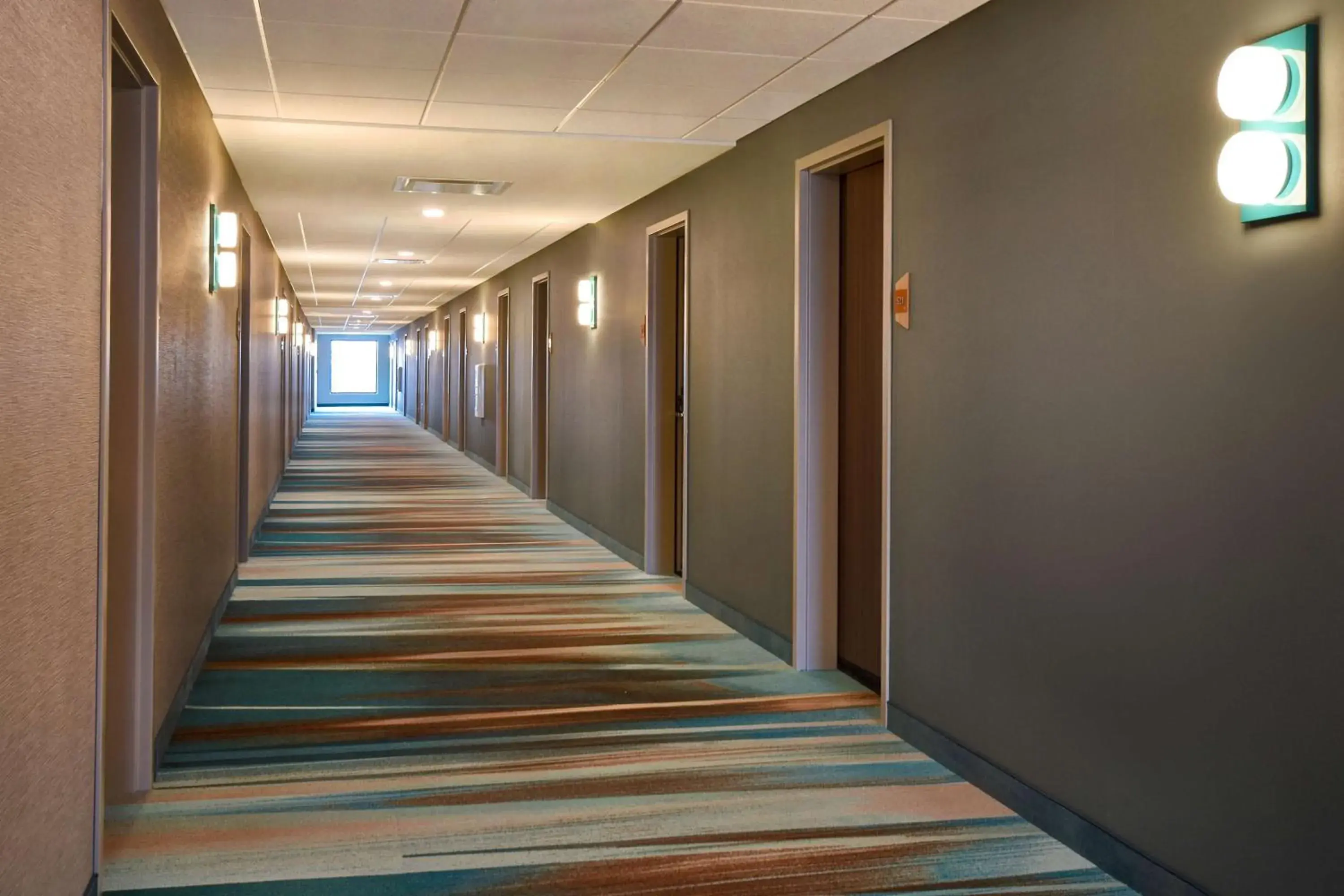 Photo of the whole room in Home2 Suites By Hilton Bowling Green, Oh Photo of the whole room in Home2 Suites By Hilton Bowling Green, Oh