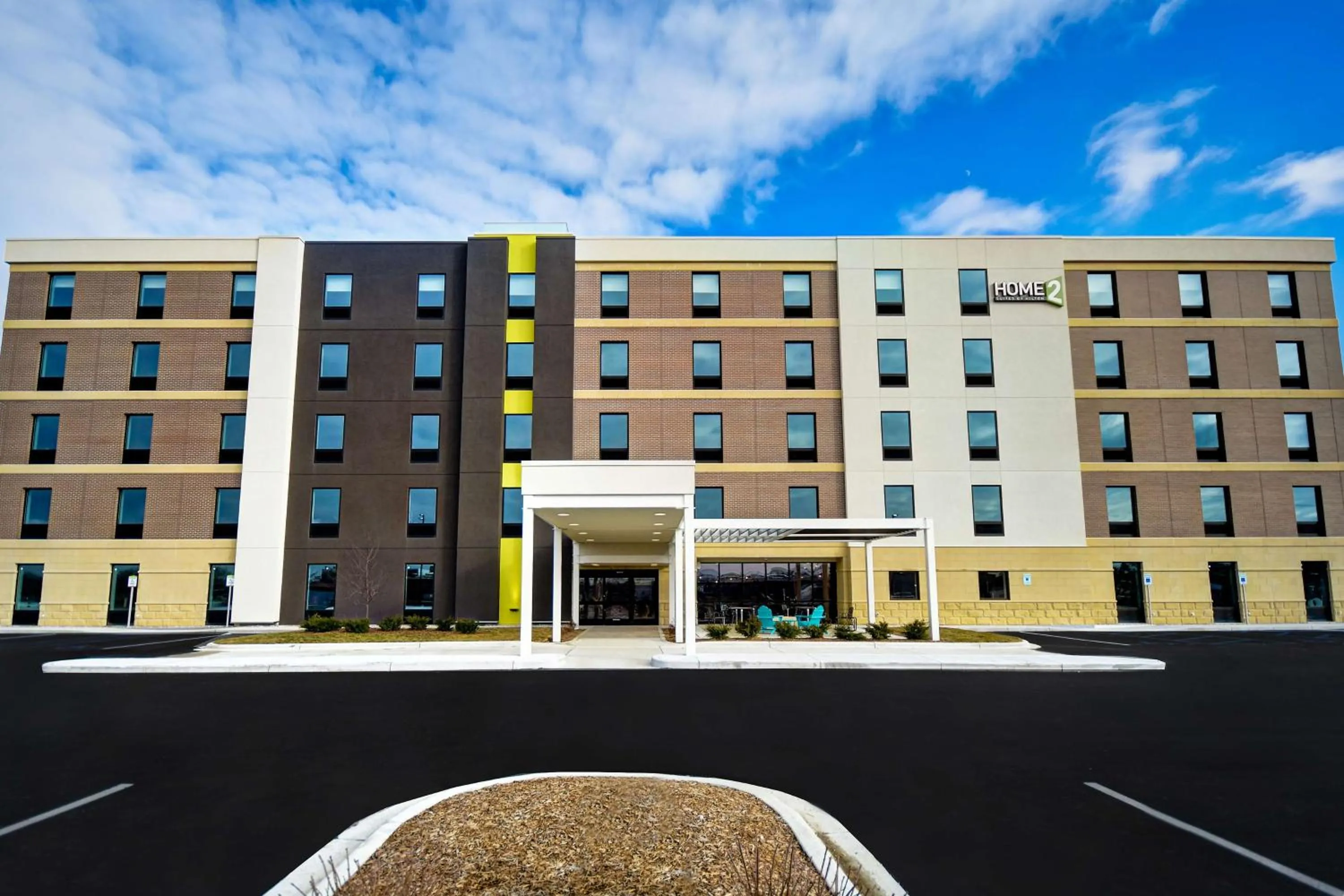 Property building in Home2 Suites By Hilton Bowling Green, Oh