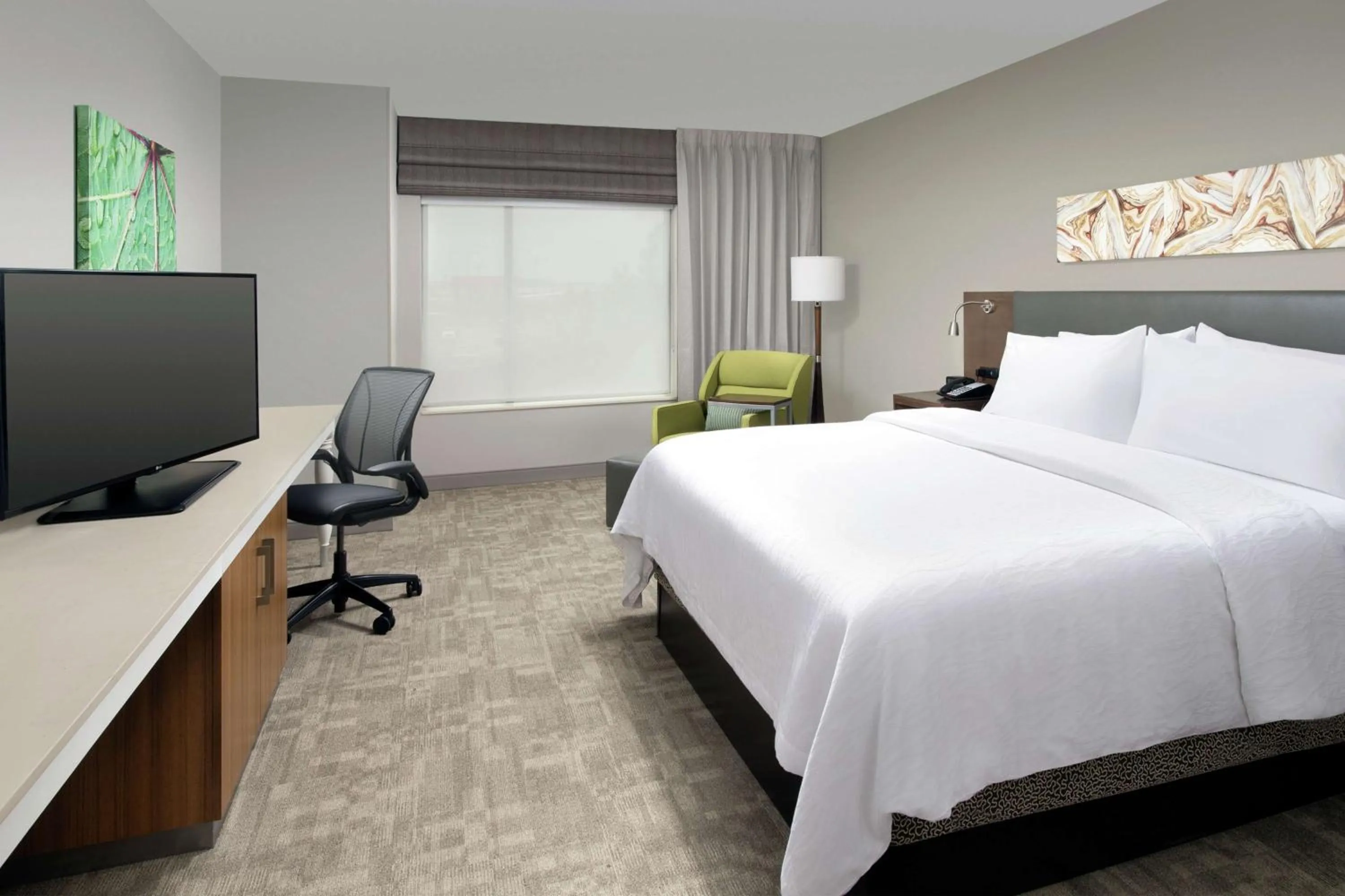 Bedroom, Bed in Hilton Garden Inn San Antonio Airport South