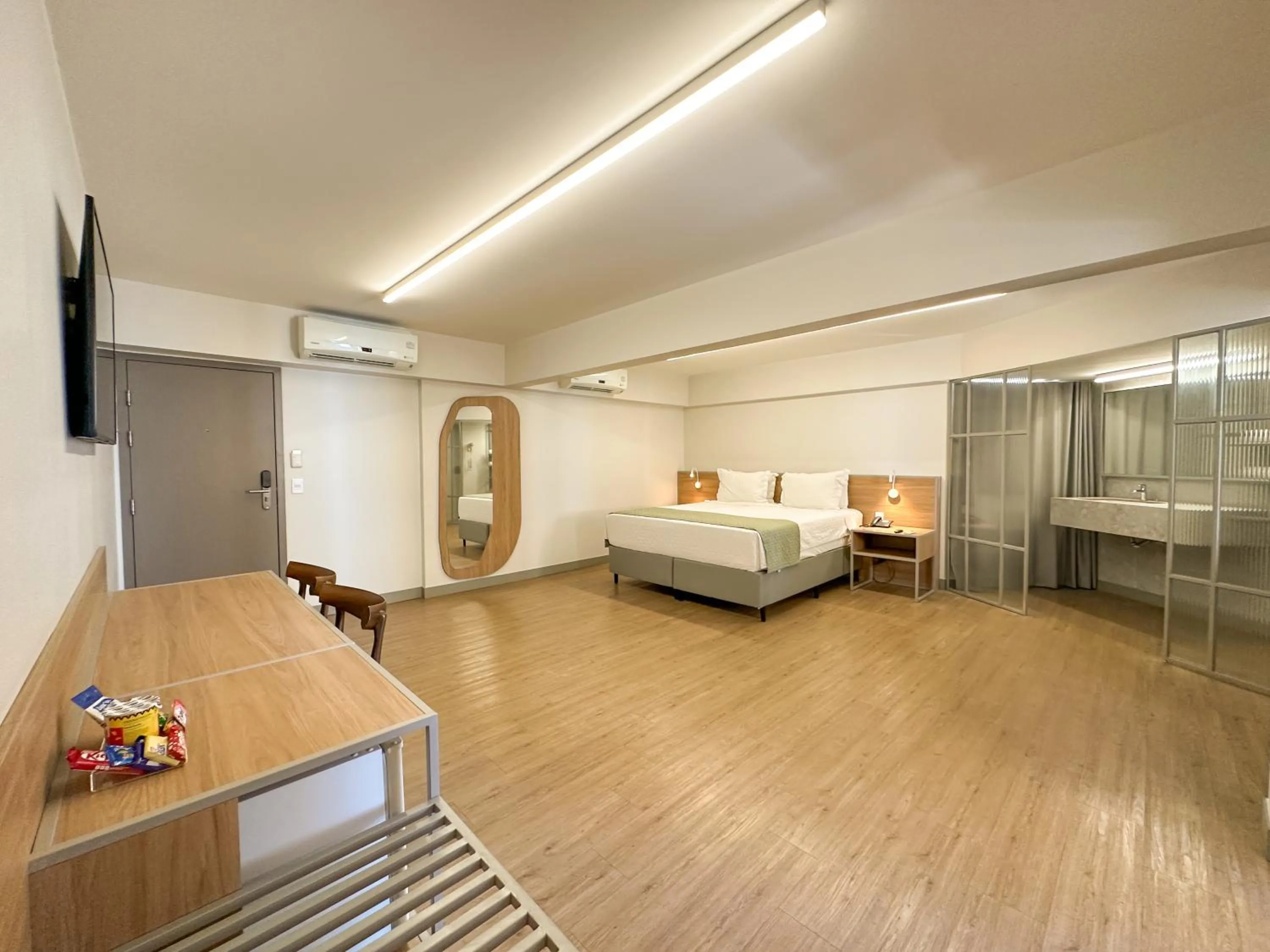 Bedroom, Bed in San Marino Suite Hotel