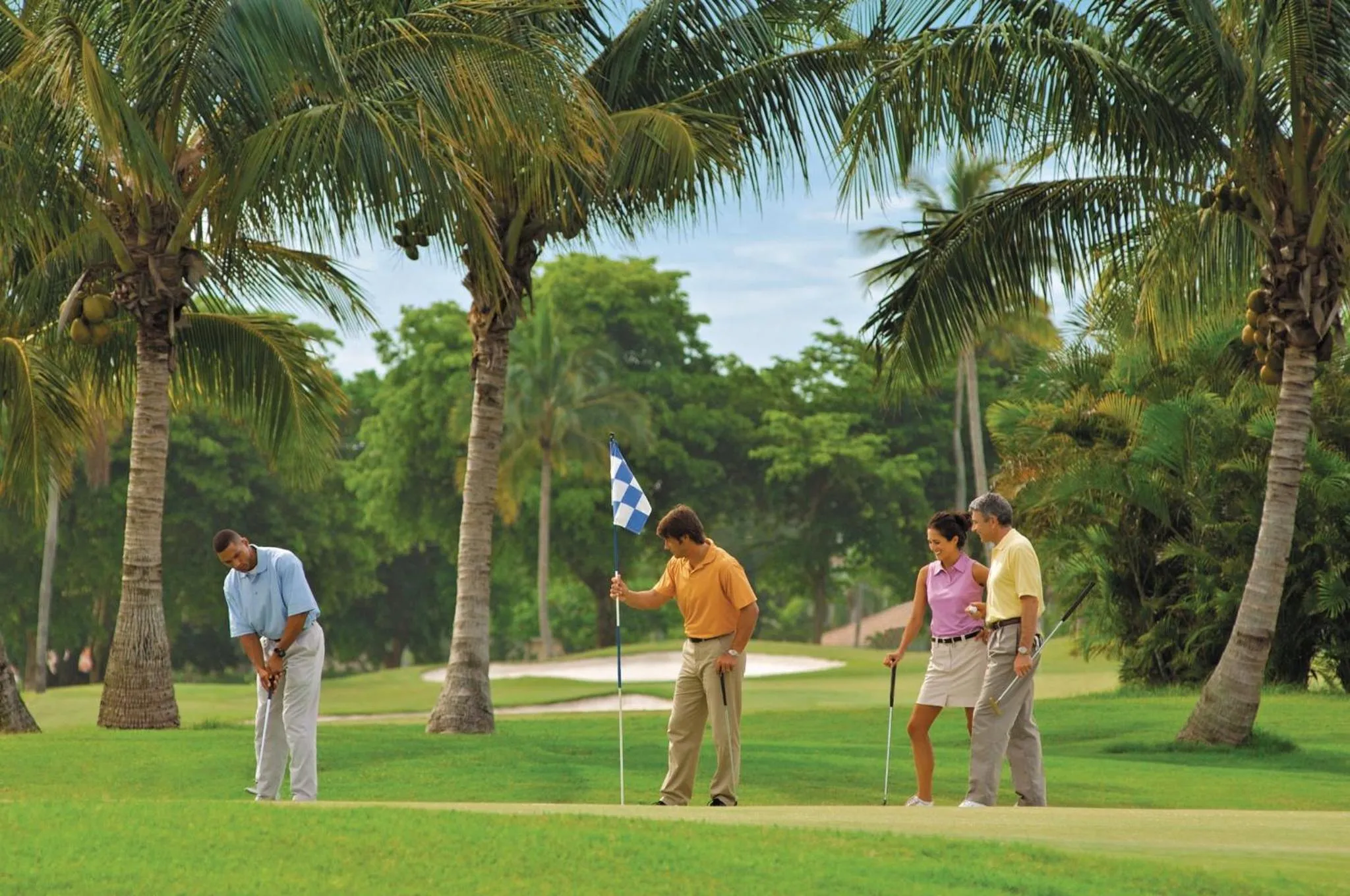 Area and facilities in Holiday Inn Express & Suites Naples Downtown - 5th Avenue by IHG