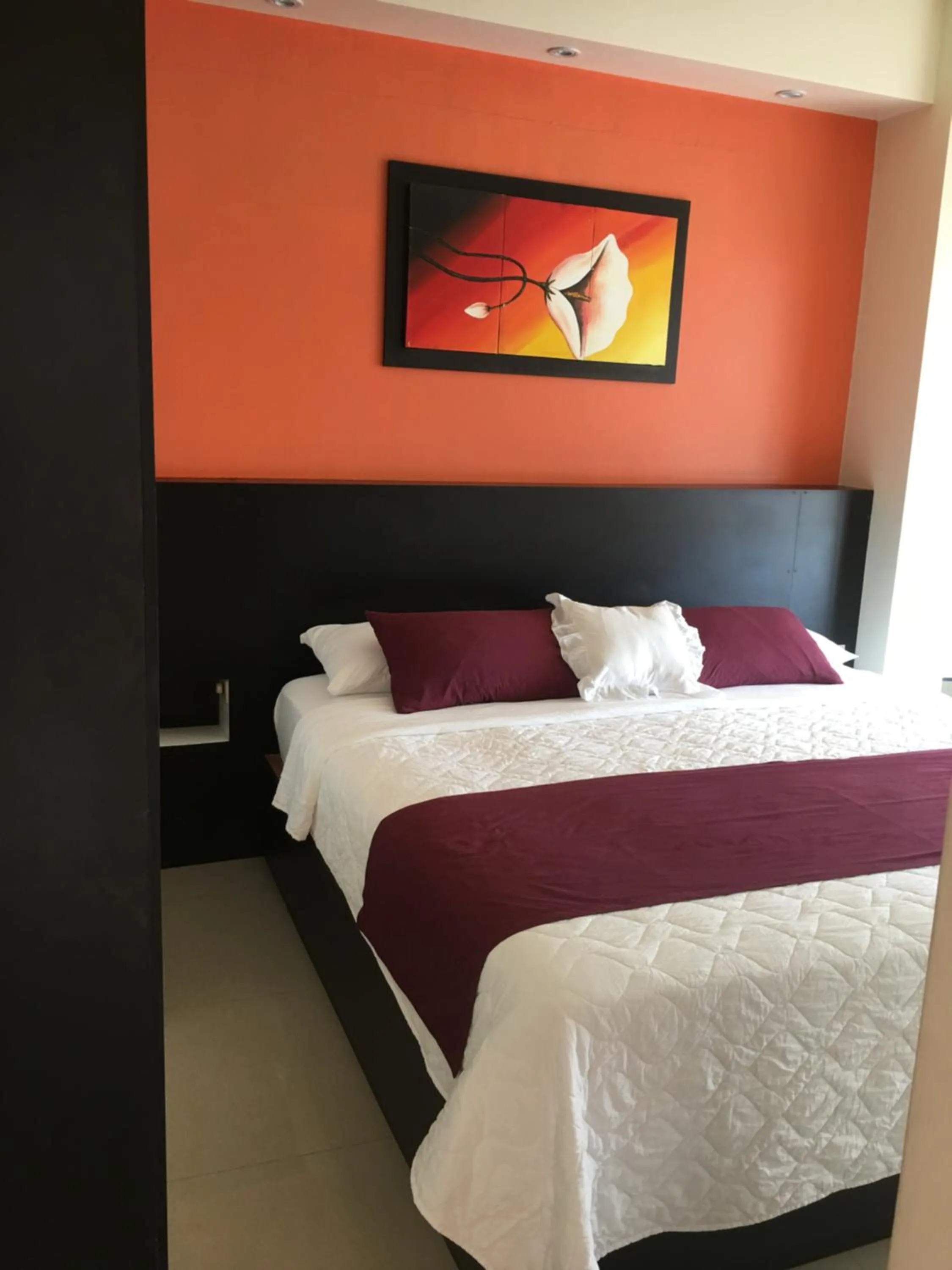 Bed in Hotel San Vicente Galapagos