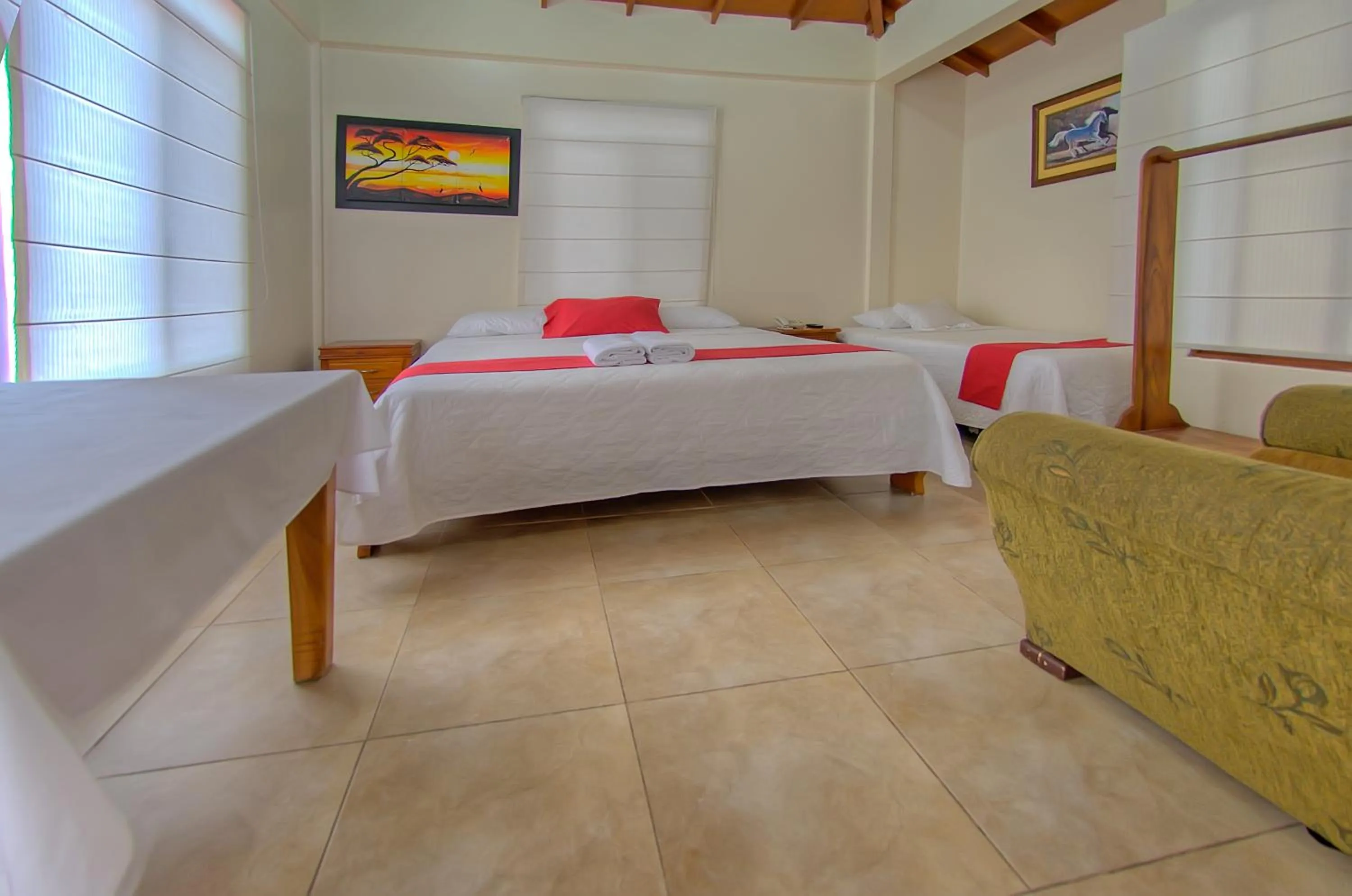 Bedroom, Bed in Hotel San Vicente Galapagos
