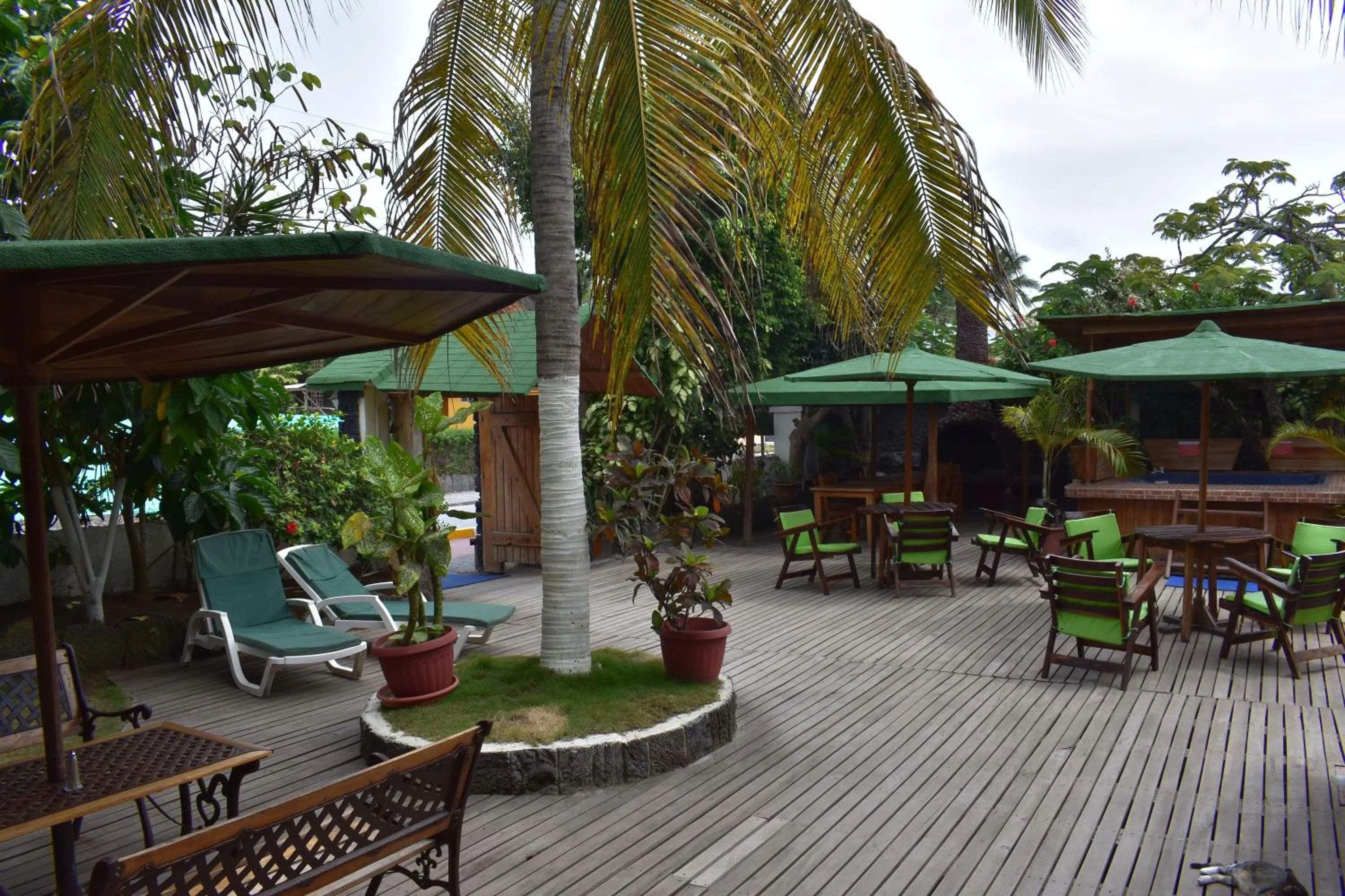 Patio in Hotel San Vicente Galapagos
