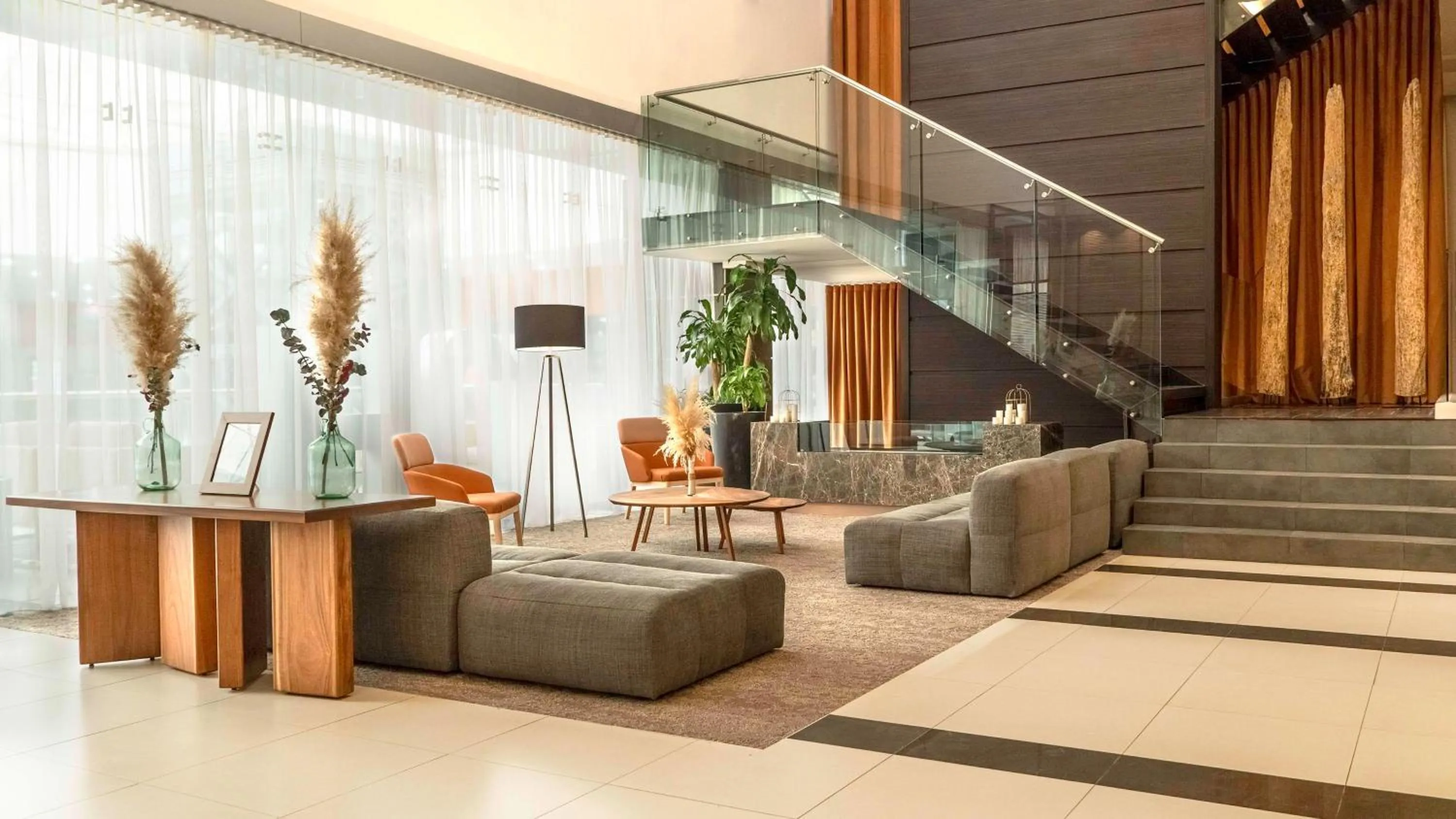 Lobby or reception in NH Mexico City Valle Dorado