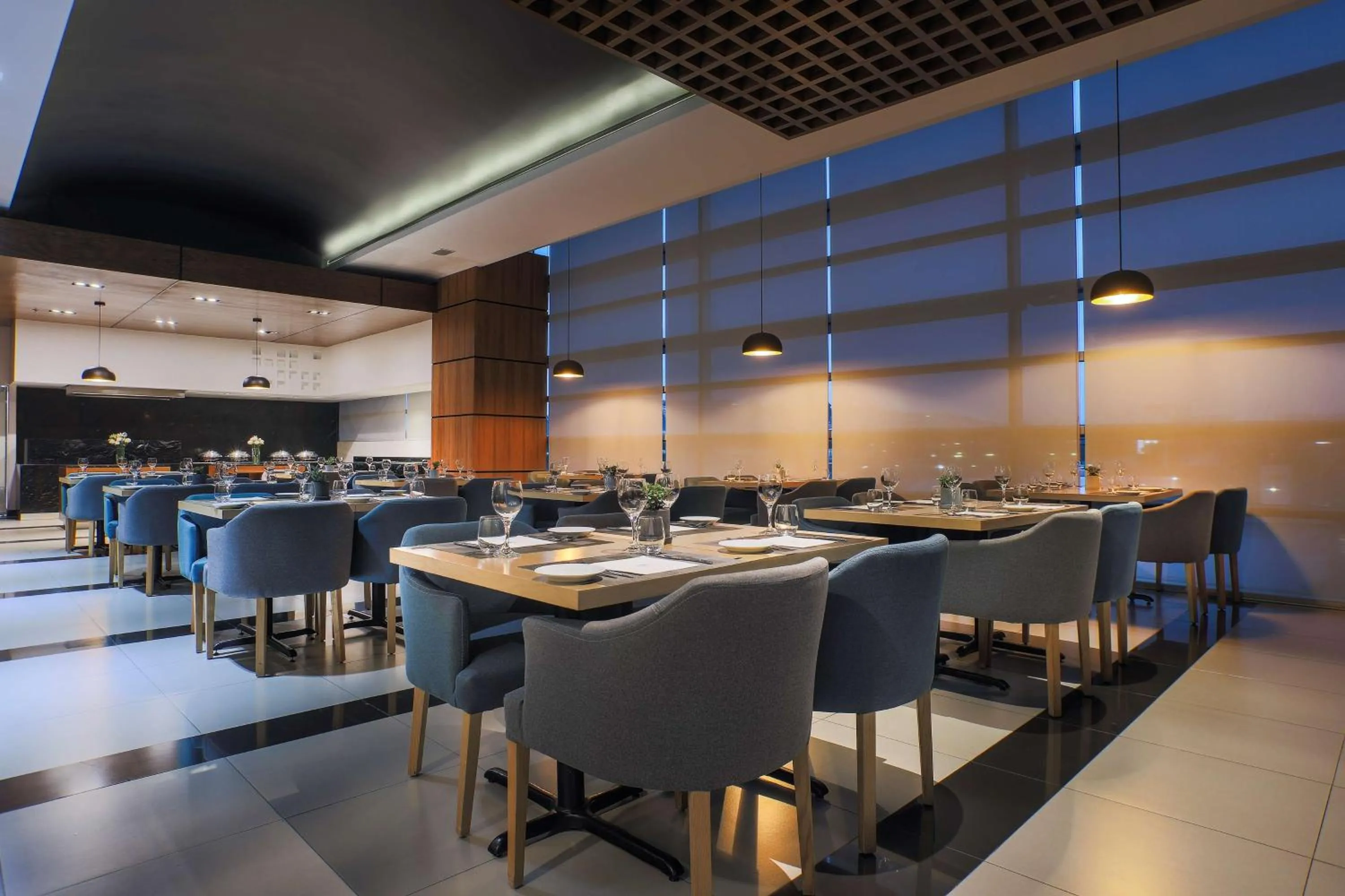 Restaurant/places to eat in NH Mexico City Valle Dorado