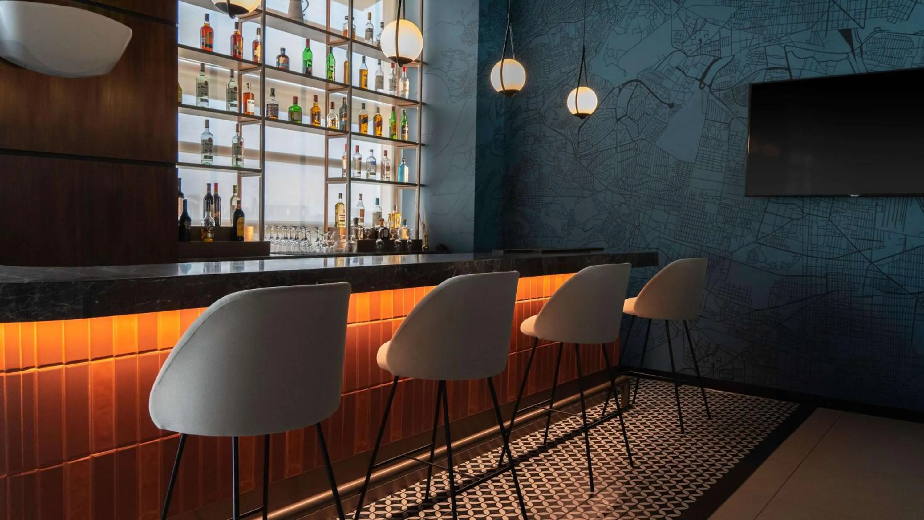 Lounge or bar in NH Mexico City Valle Dorado