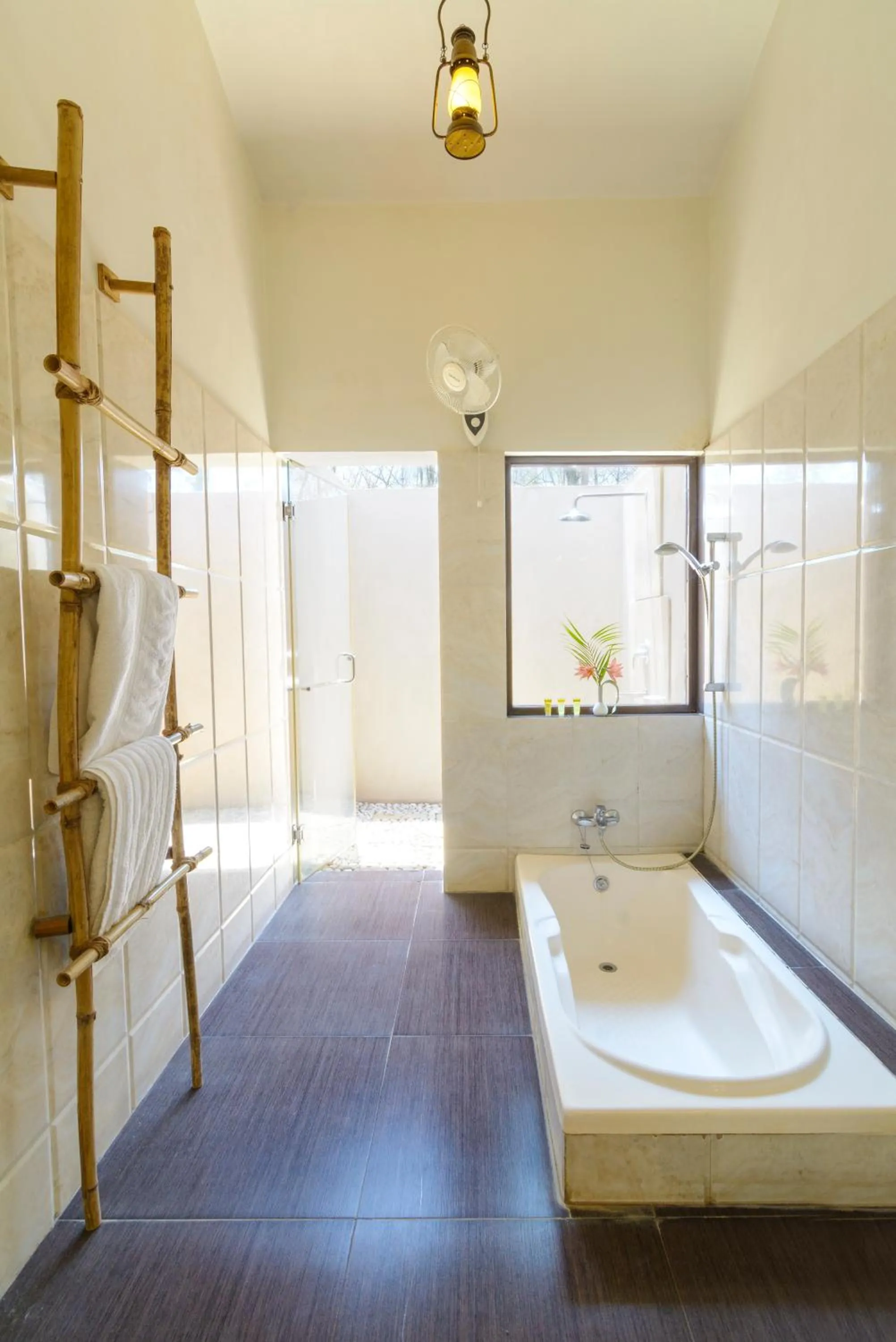 Bathroom in The Riverwood Forest Retreat Pench