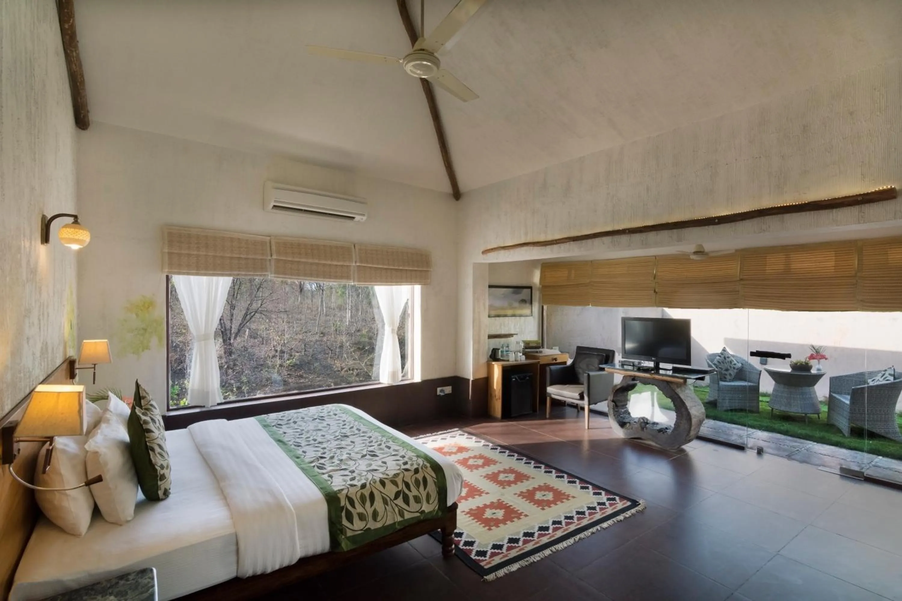 View (from property/room), Bed in The Riverwood Forest Retreat Pench