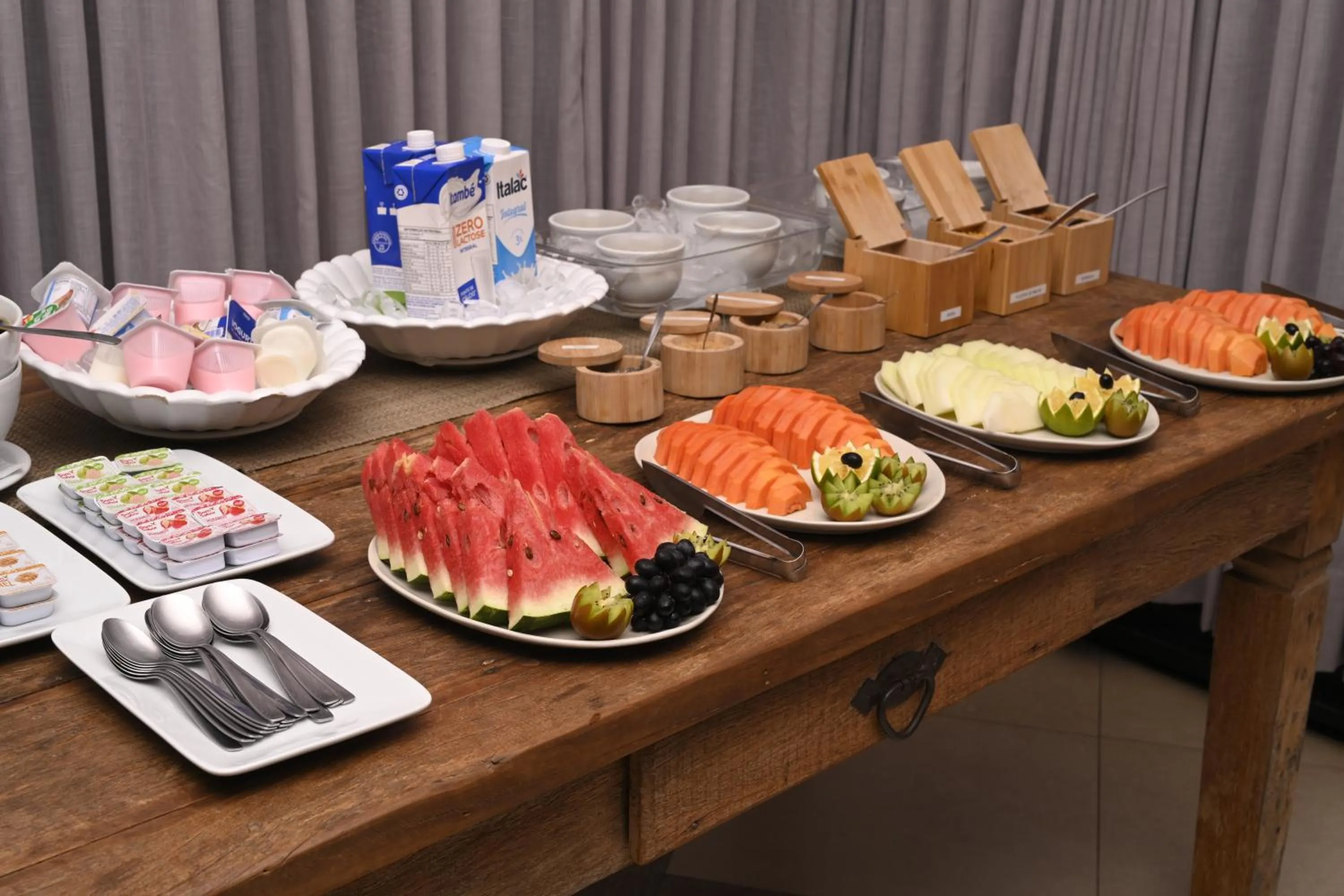 Breakfast in Executive Inn Hotel