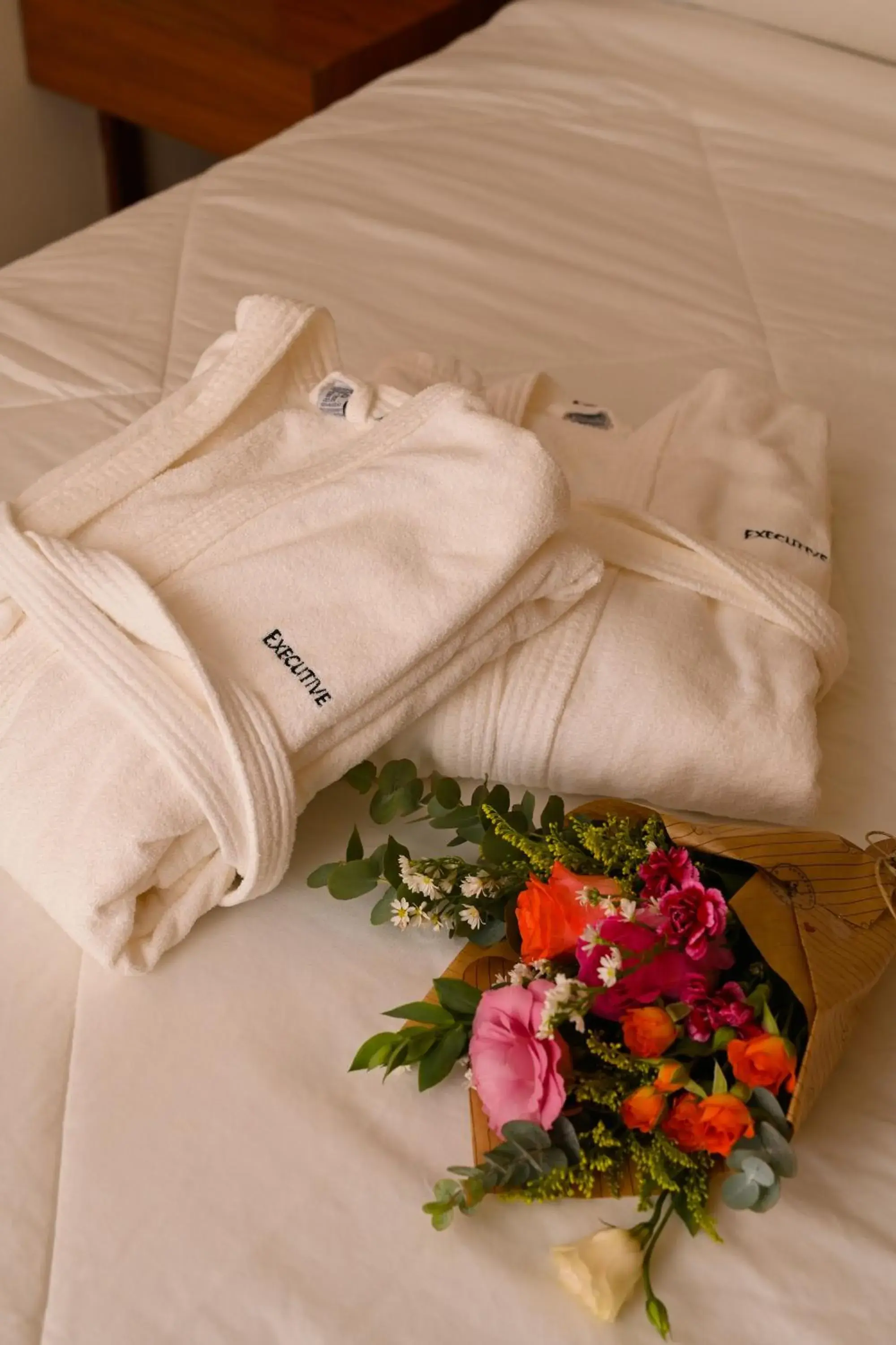 Bed in Executive Inn Hotel Bed in Executive Inn Hotel