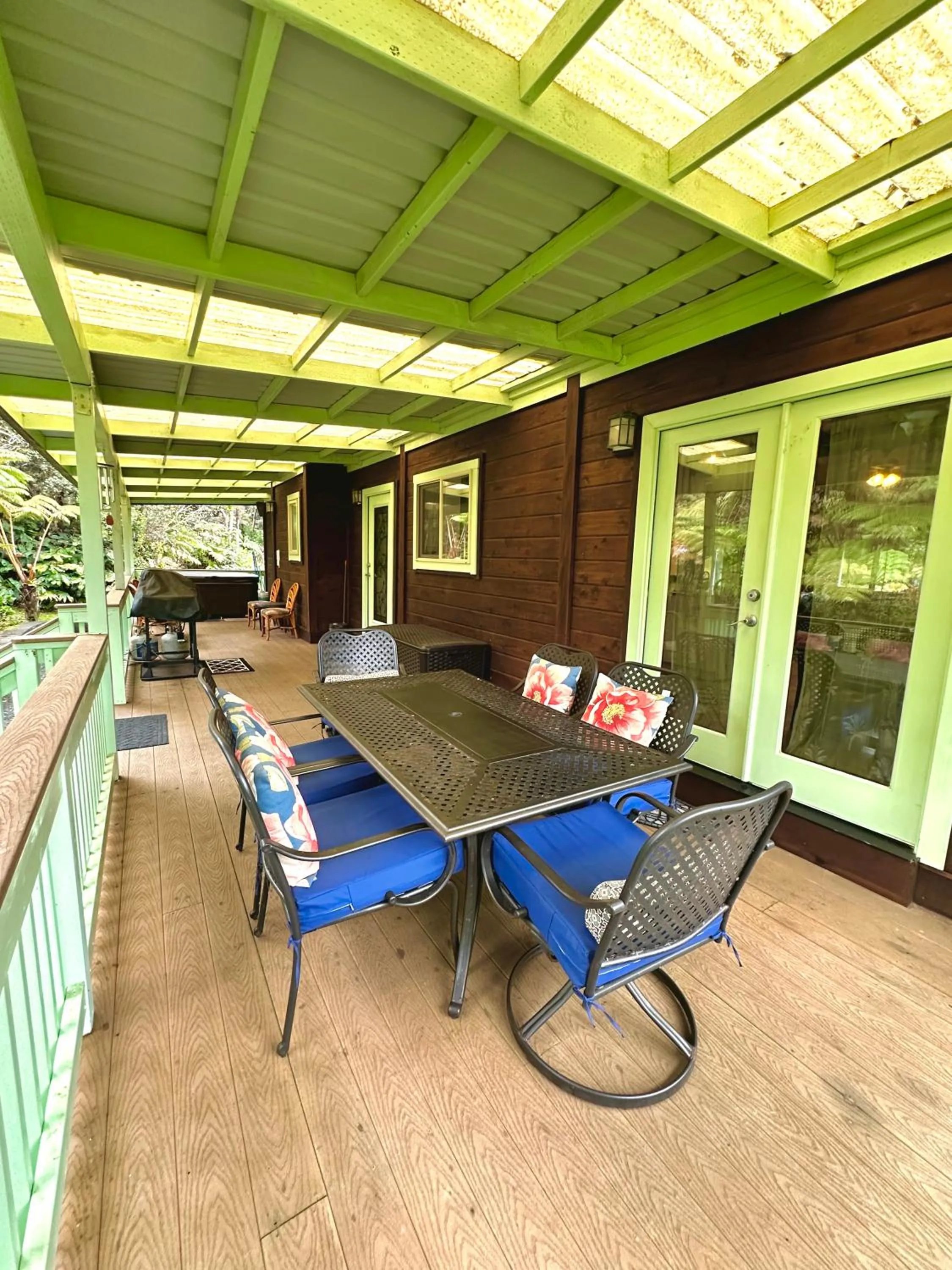Patio in Volcano Hideaway Cabin as seen on HGTV