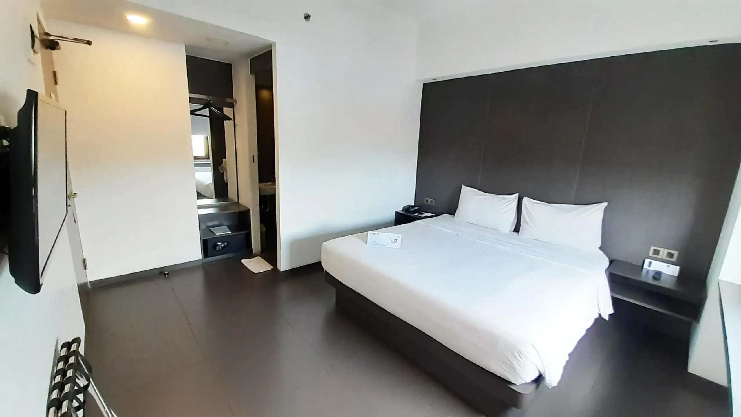Bedroom, Bed in Malioboro Prime Hotel