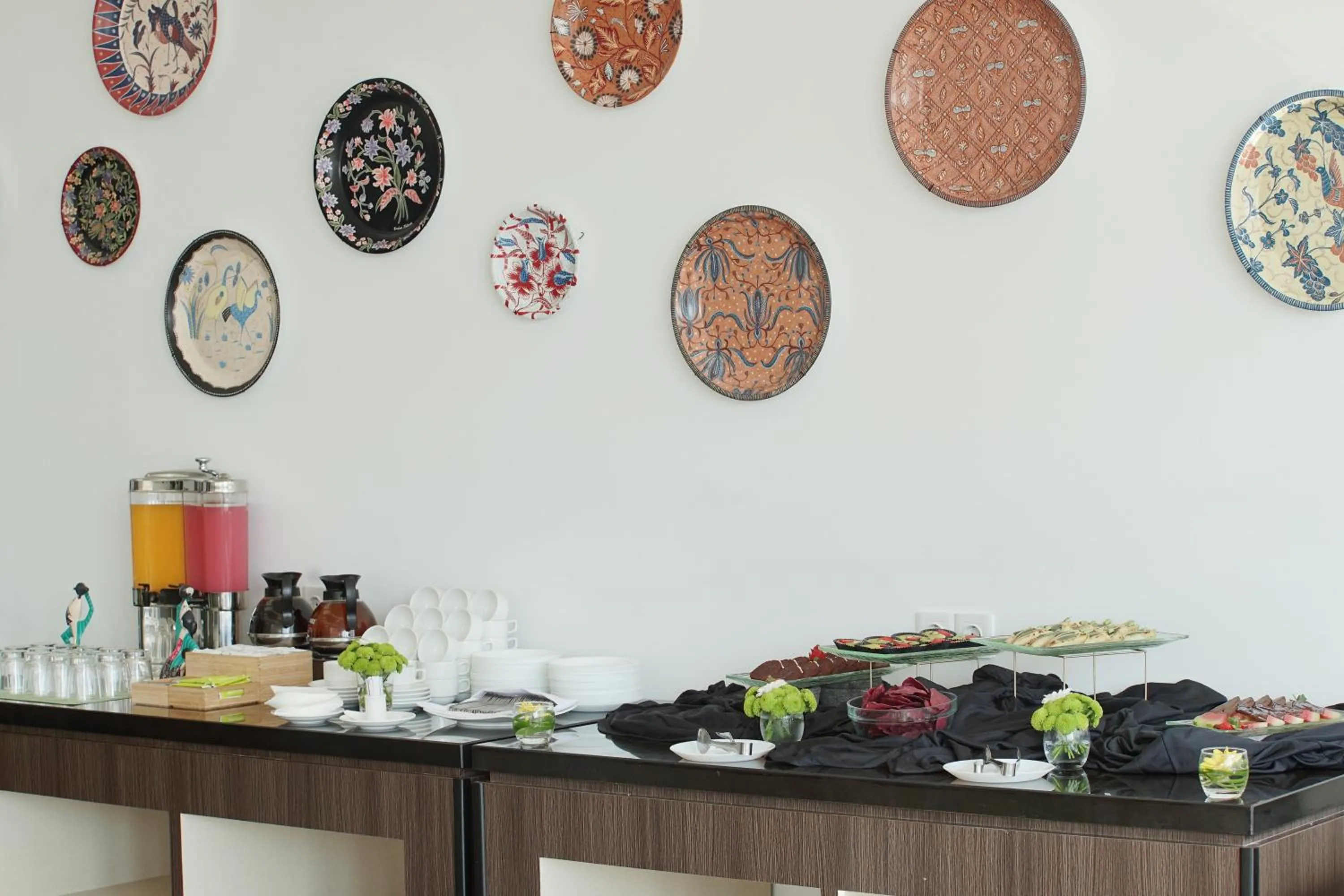 Restaurant/places to eat in Malioboro Prime Hotel