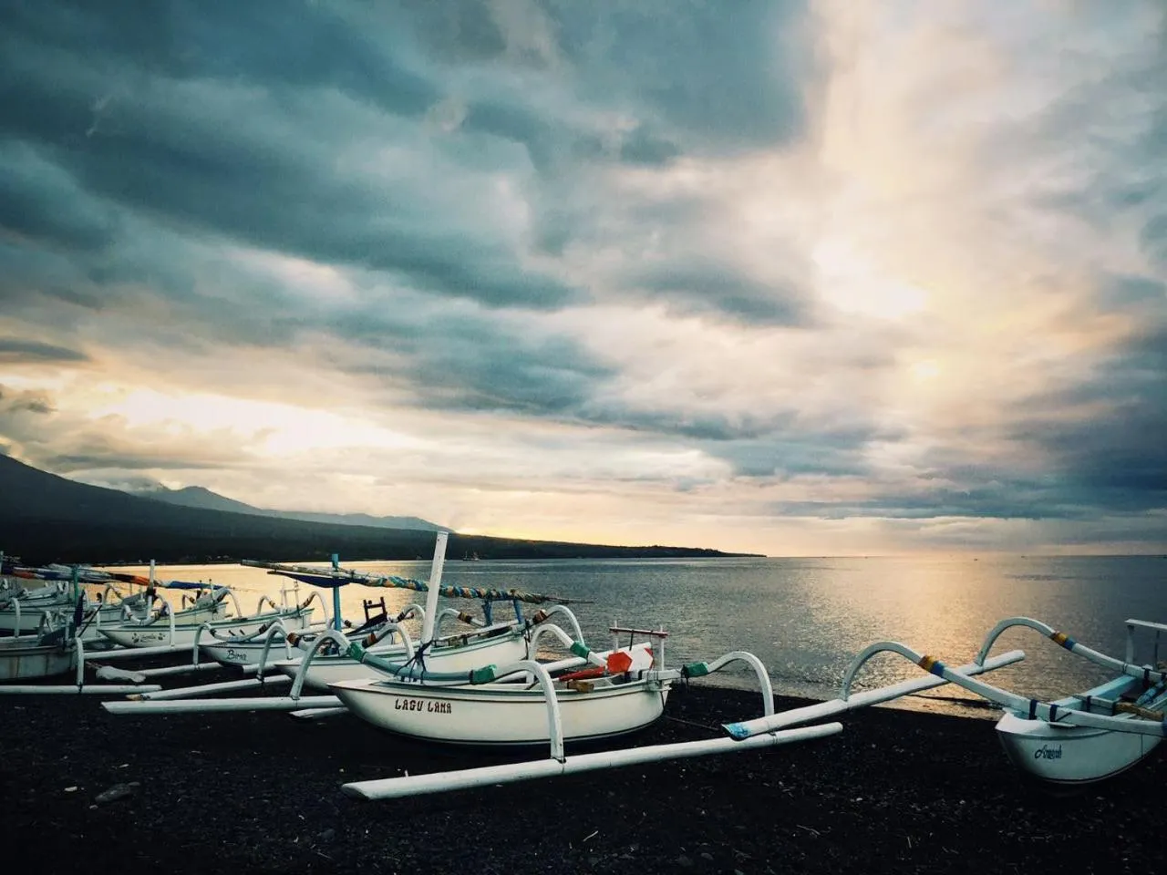 Mountain view in Valomia Beachfront