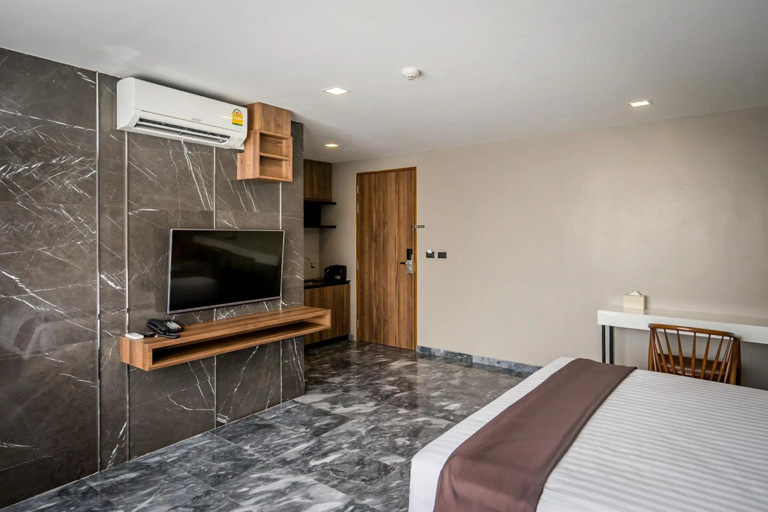 Bed in Onix Hotel Bangkok