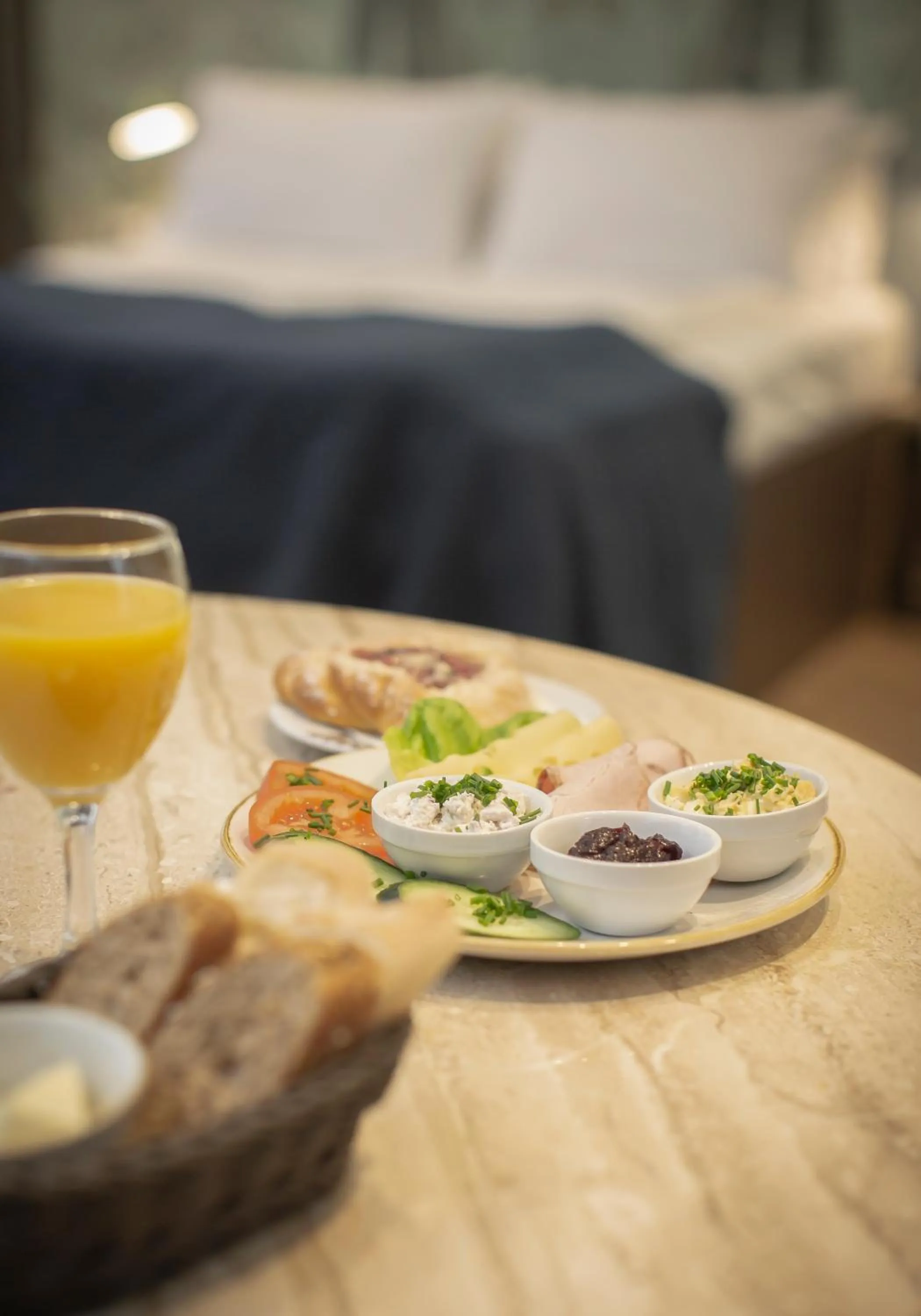 Breakfast, Bed in Apartamenty Sowa Gdańsk