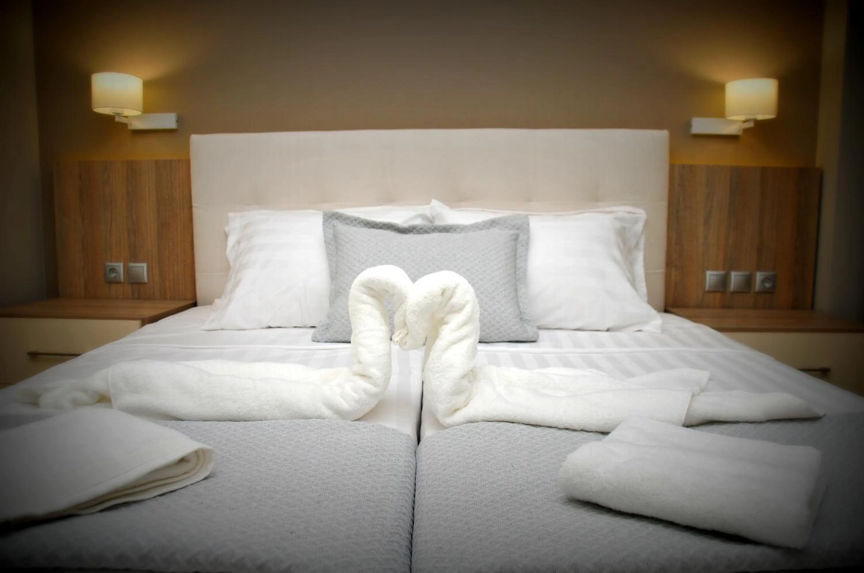 Bed in Riviera Olympus Gods