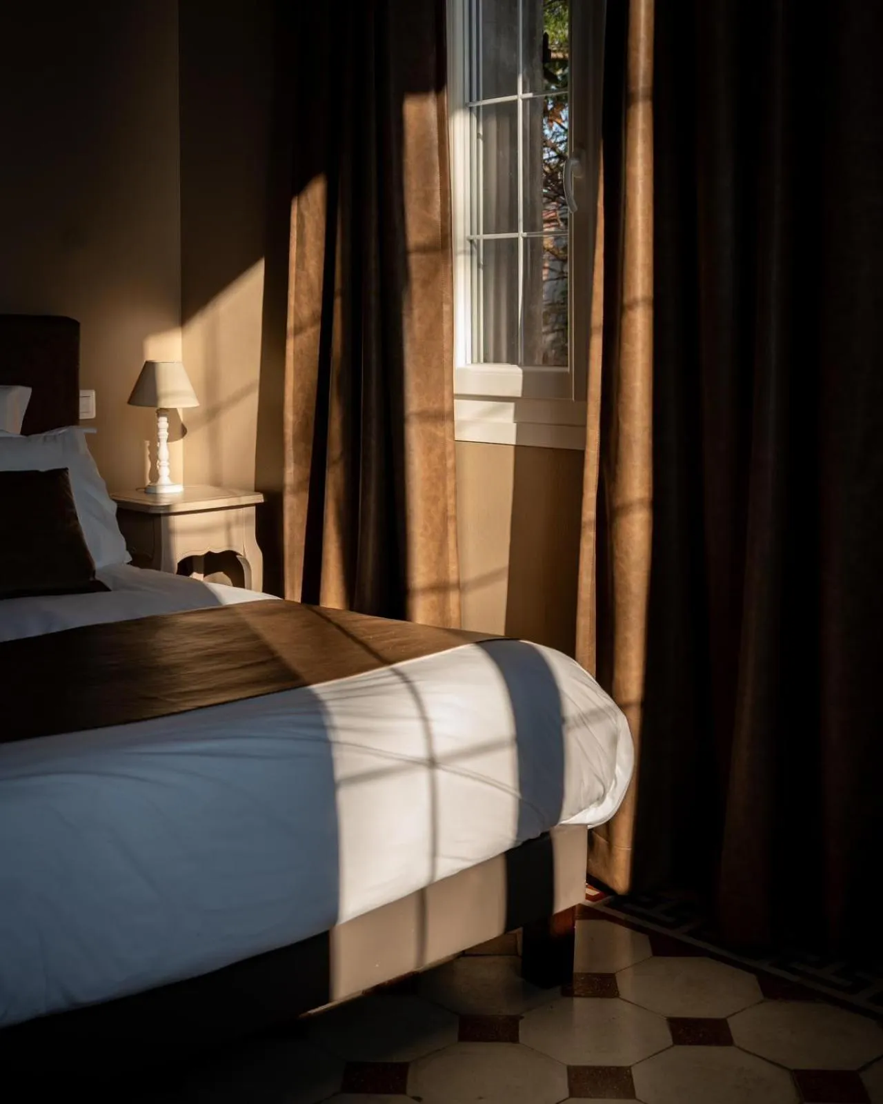 Bed in Auberge de la Treille - Chambres d'Hôtes