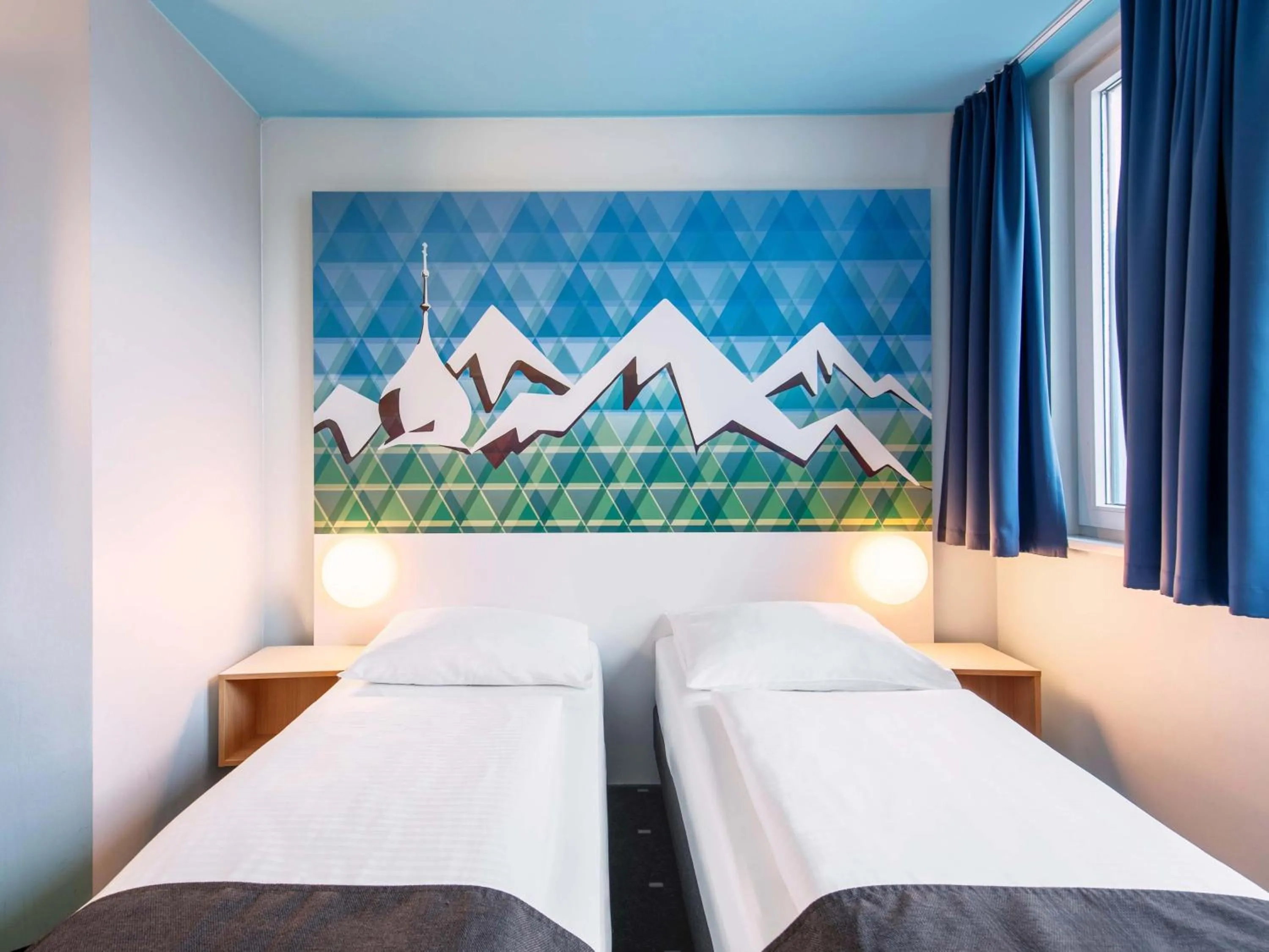 Photo of the whole room, Bed in B&B Hotel Rosenheim