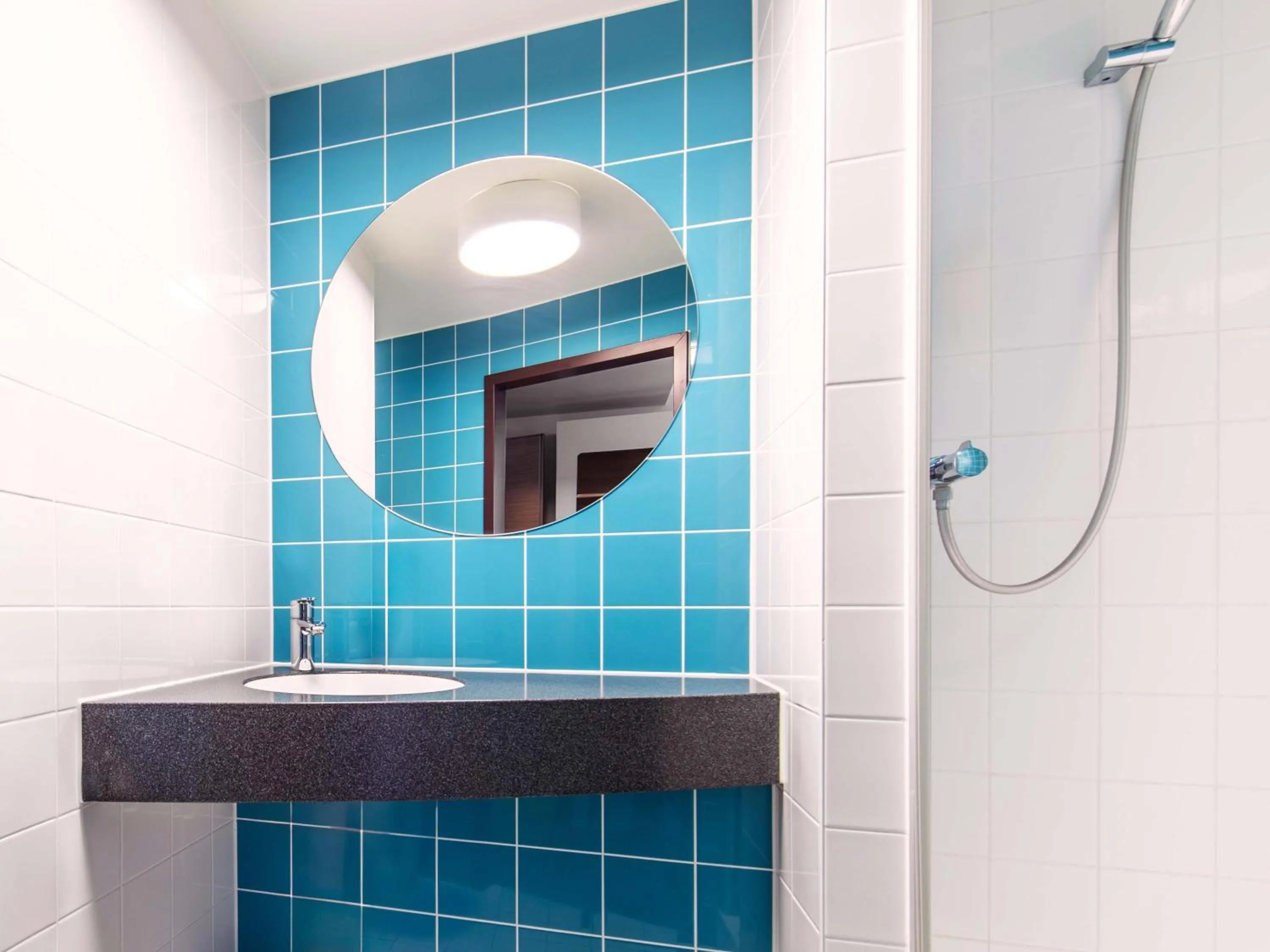 Bathroom in B&B Hotel Rosenheim