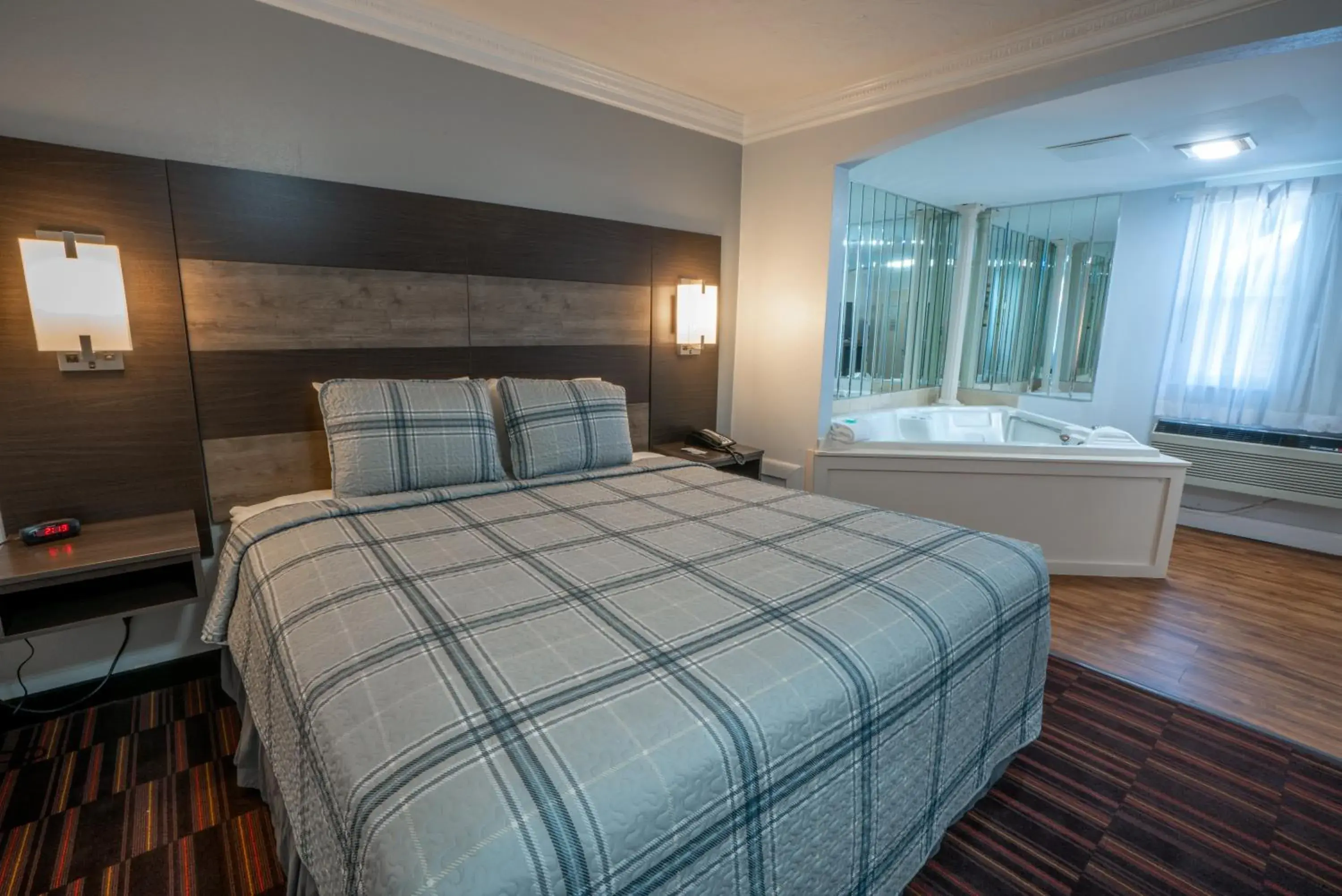 Photo of the whole room in Hyannis Plaza Hotel Photo of the whole room in Hyannis Plaza Hotel