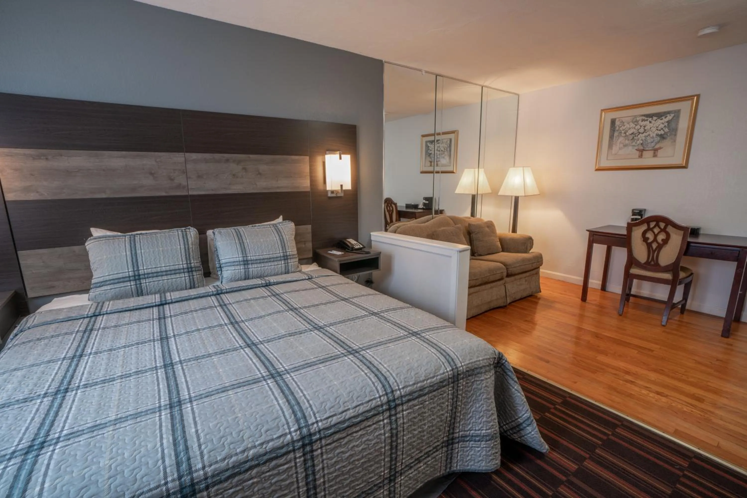 Bed in Hyannis Plaza Hotel