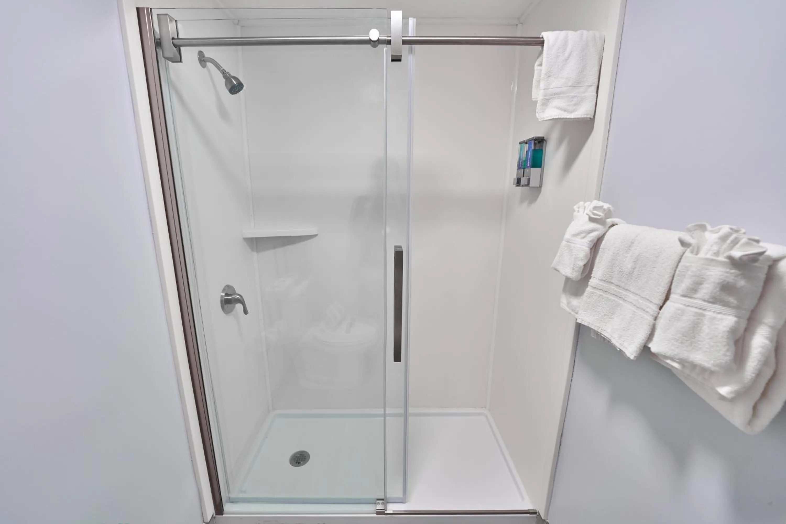 Shower in Hyannis Plaza Hotel