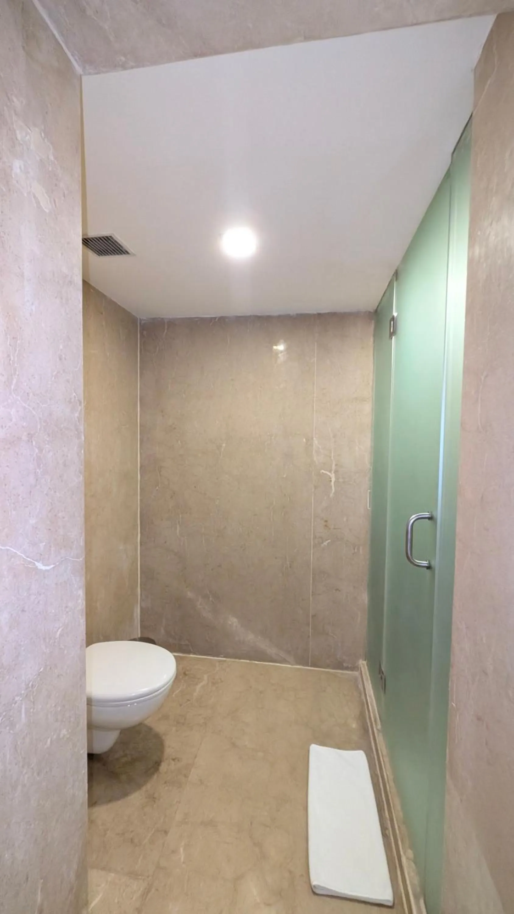 Bathroom in Pride Hotel, Chennai