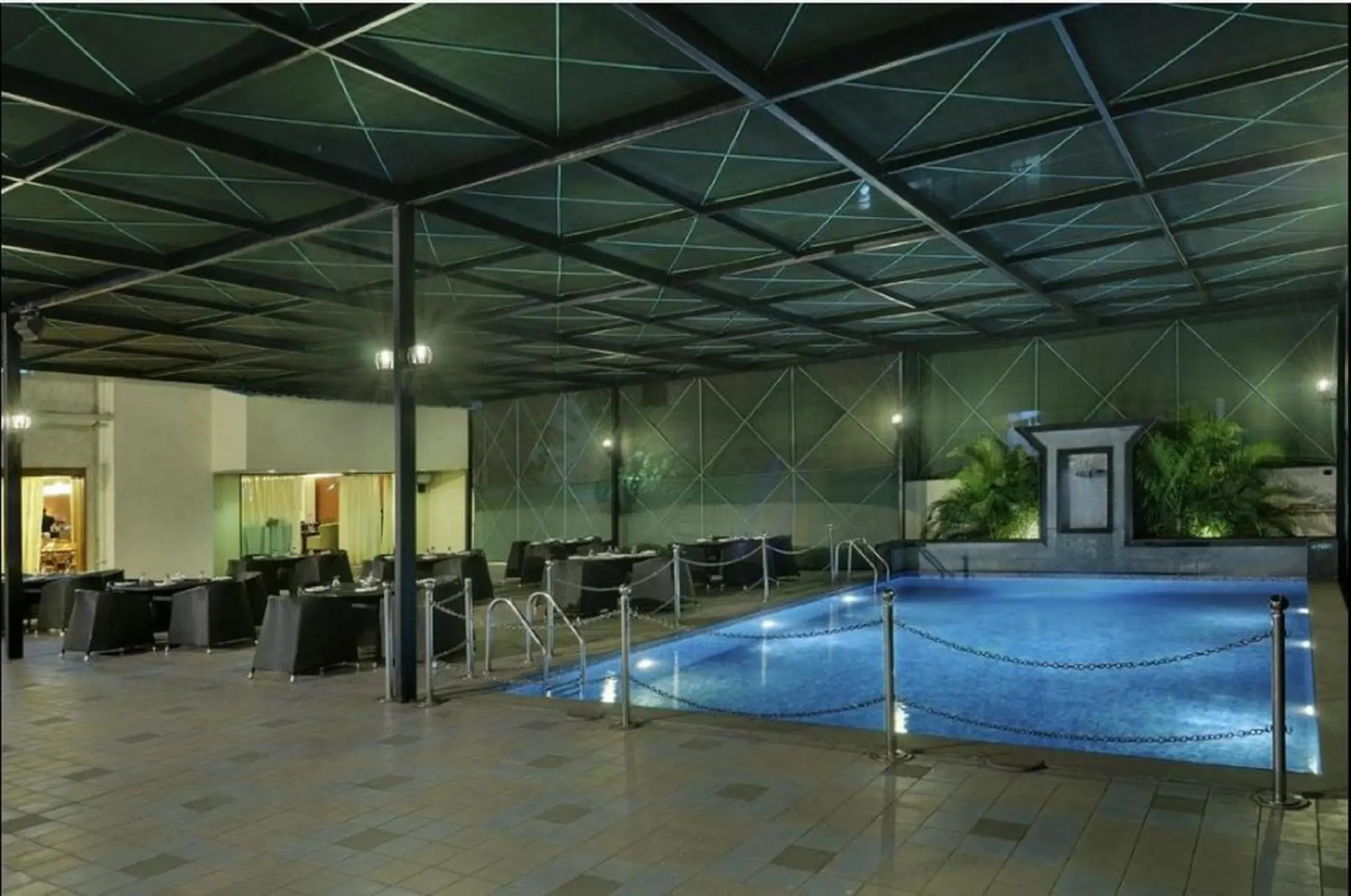 Swimming pool in Pride Hotel, Chennai Swimming pool in Pride Hotel, Chennai
