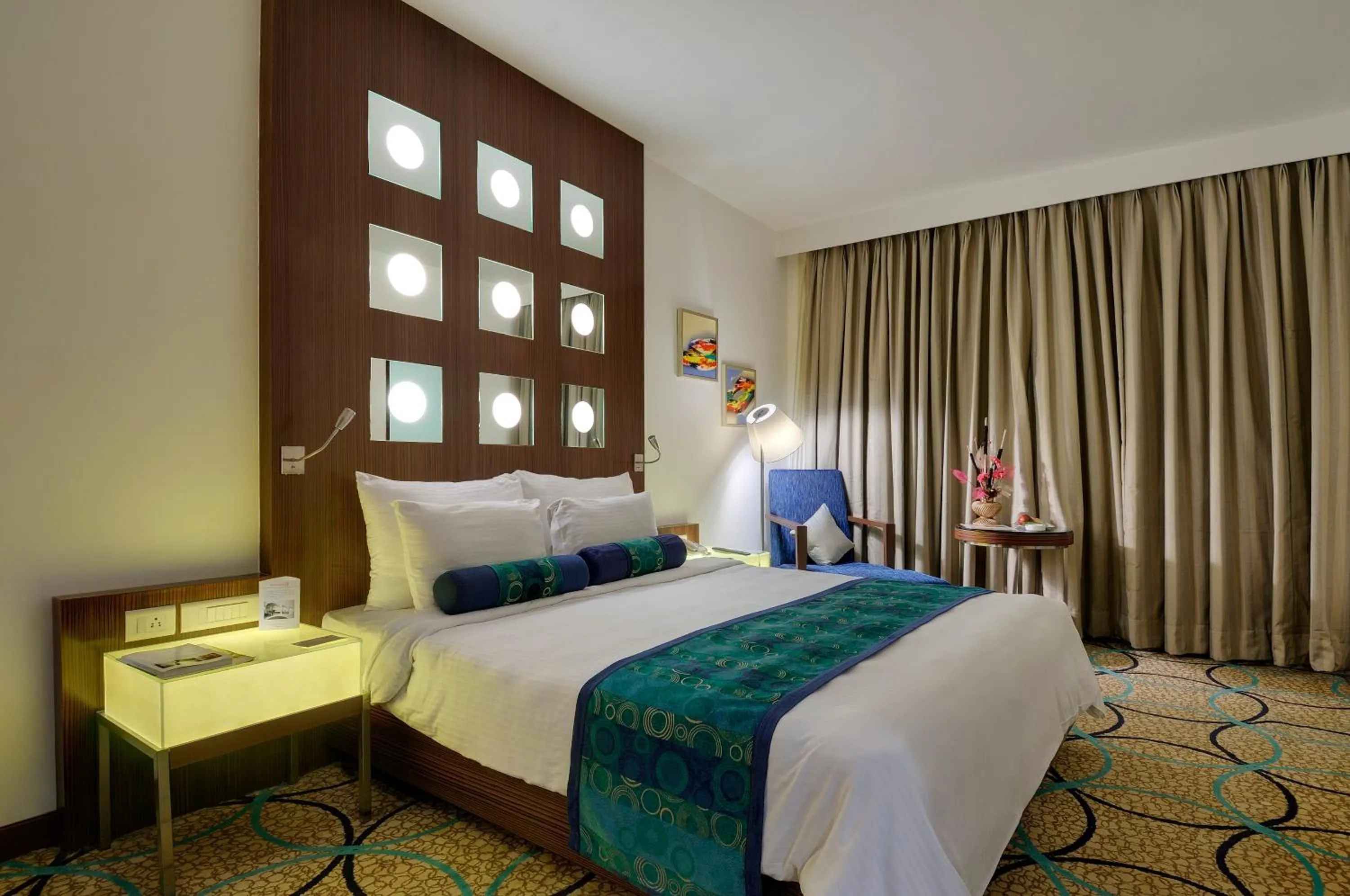 Bed in Pride Hotel, Chennai