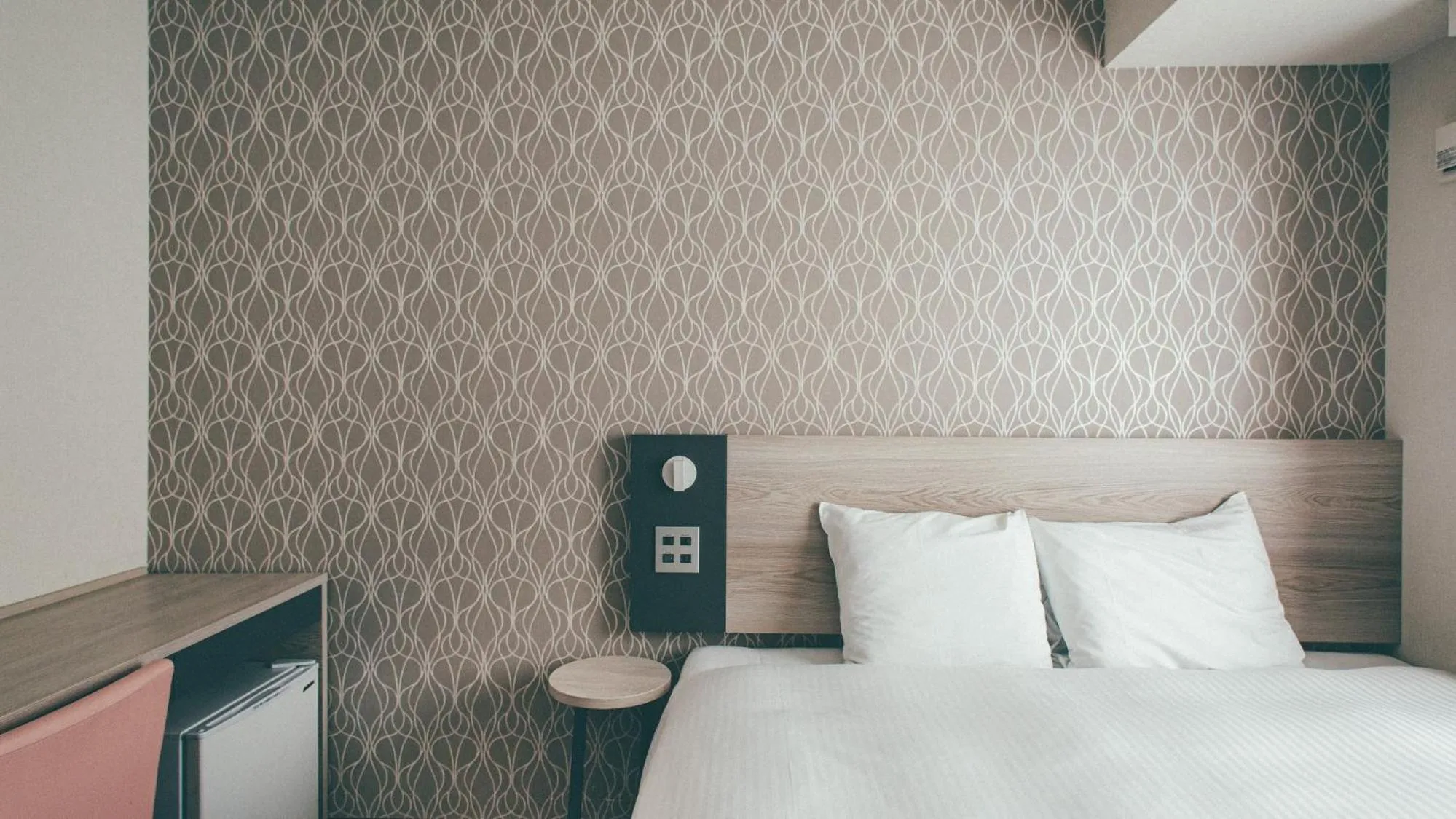 Bed in Kuretake Inn Premium Nagoya Nayabashi