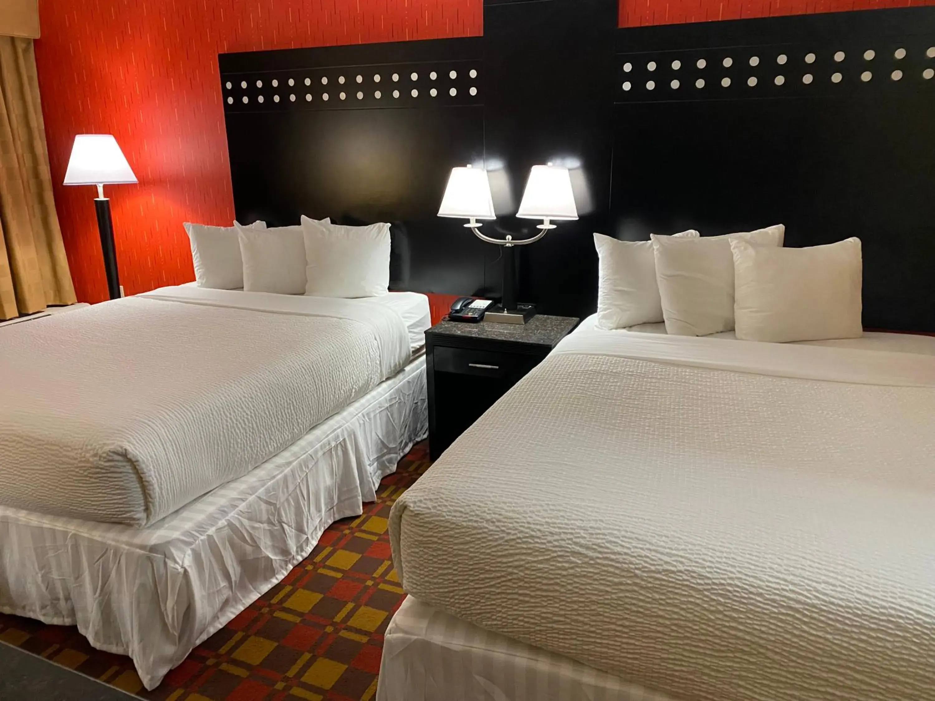 Bed in Ramada by Wyndham Rochelle Park Near Paramus Bed in Ramada by Wyndham Rochelle Park Near Paramus