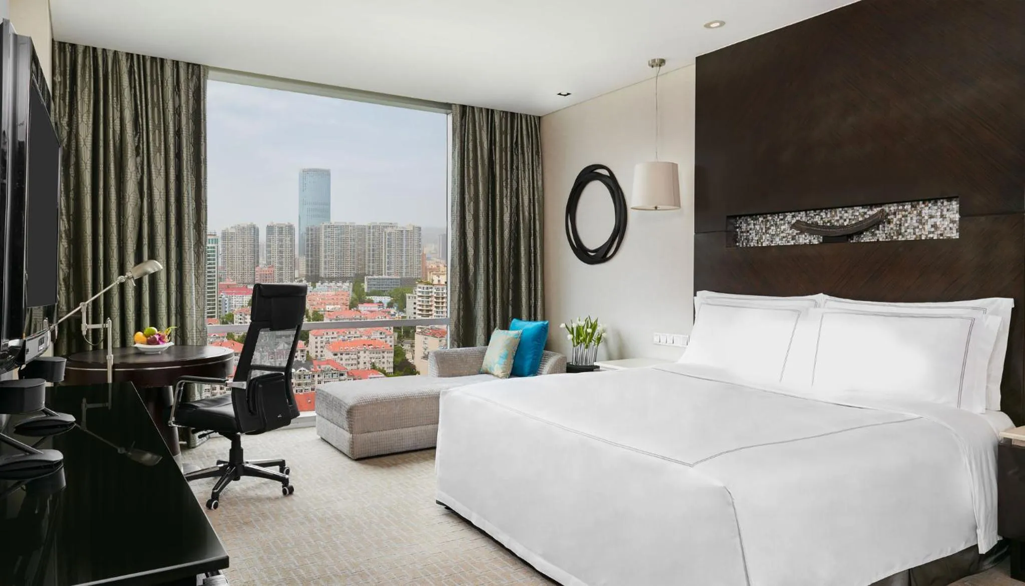 Photo of the whole room, Bed in InterContinental Qingdao by IHG l Inside the Olympic Sailing Center l May Fourth Square