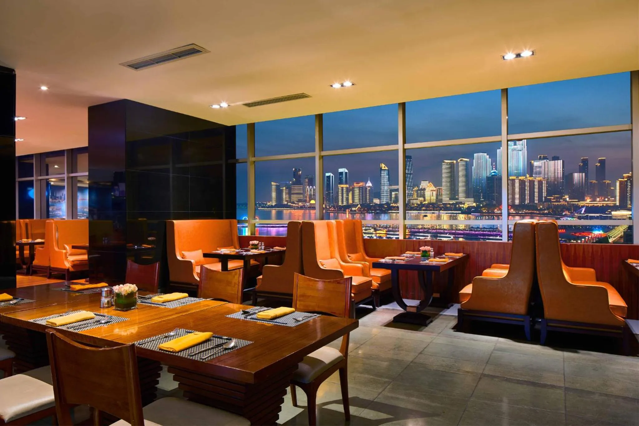 Restaurant/places to eat in InterContinental Qingdao by IHG l Inside the Olympic Sailing Center l May Fourth Square