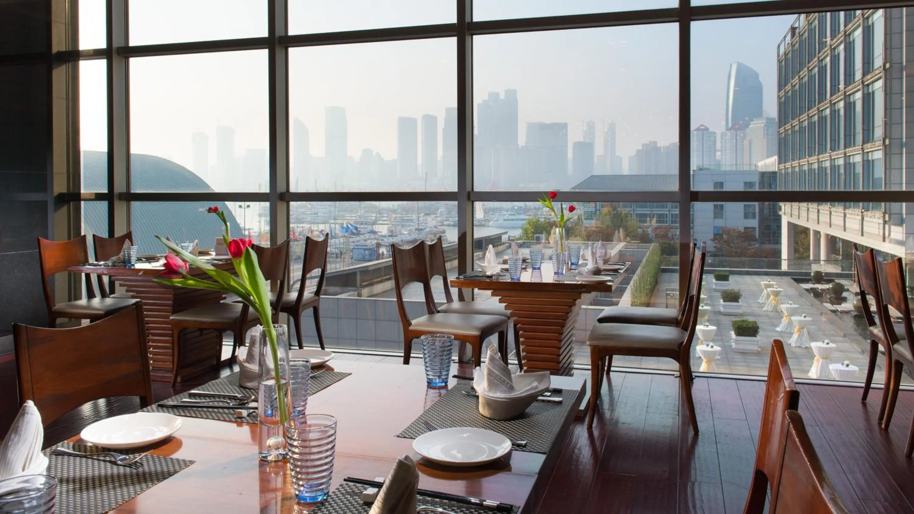 Restaurant/places to eat in InterContinental Qingdao by IHG l Inside the Olympic Sailing Center l May Fourth Square