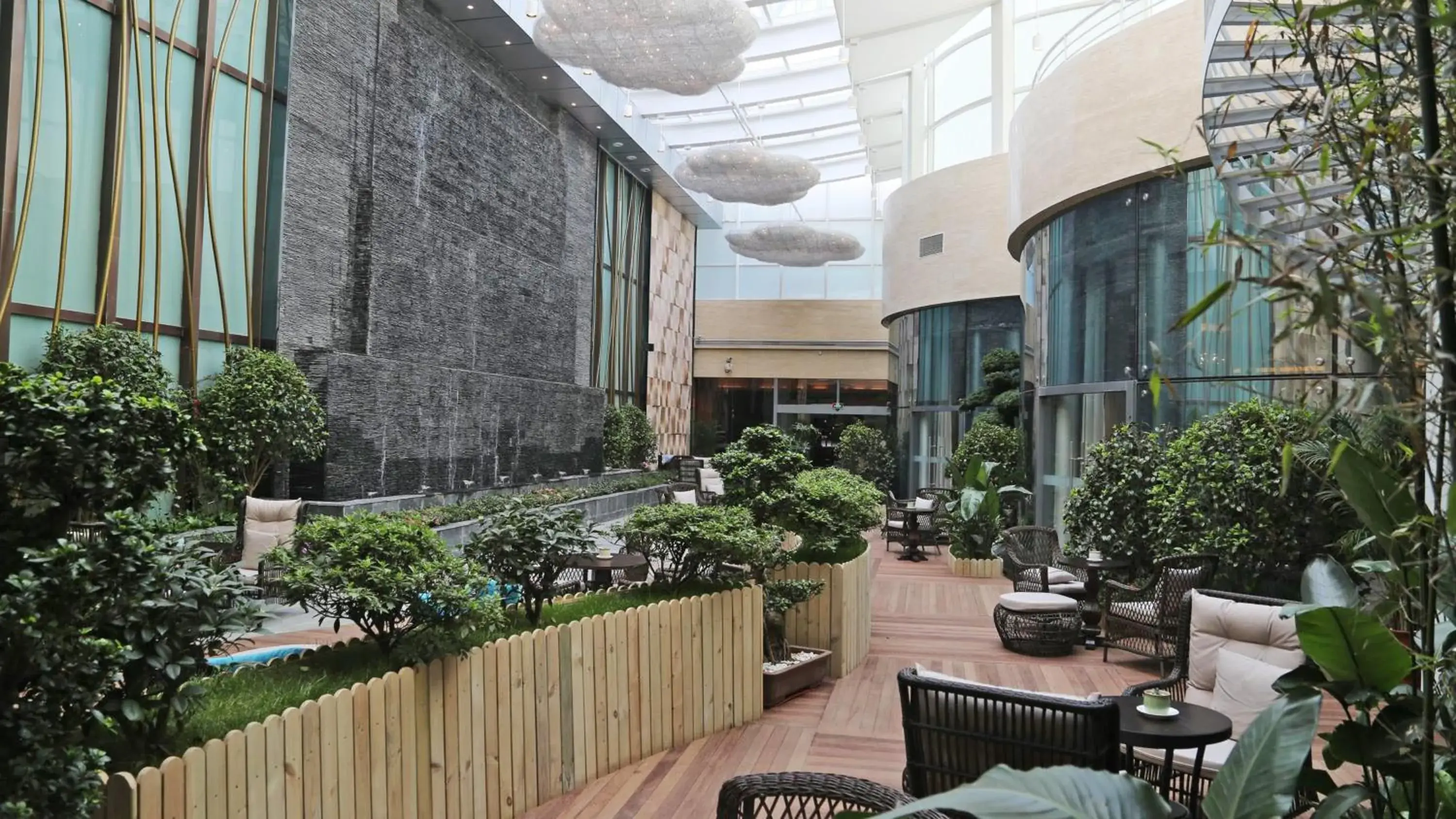 Lounge or bar in InterContinental Qingdao by IHG l Inside the Olympic Sailing Center l May Fourth Square Lounge or bar in InterContinental Qingdao by IHG l Inside the Olympic Sailing Center l May Fourth Square