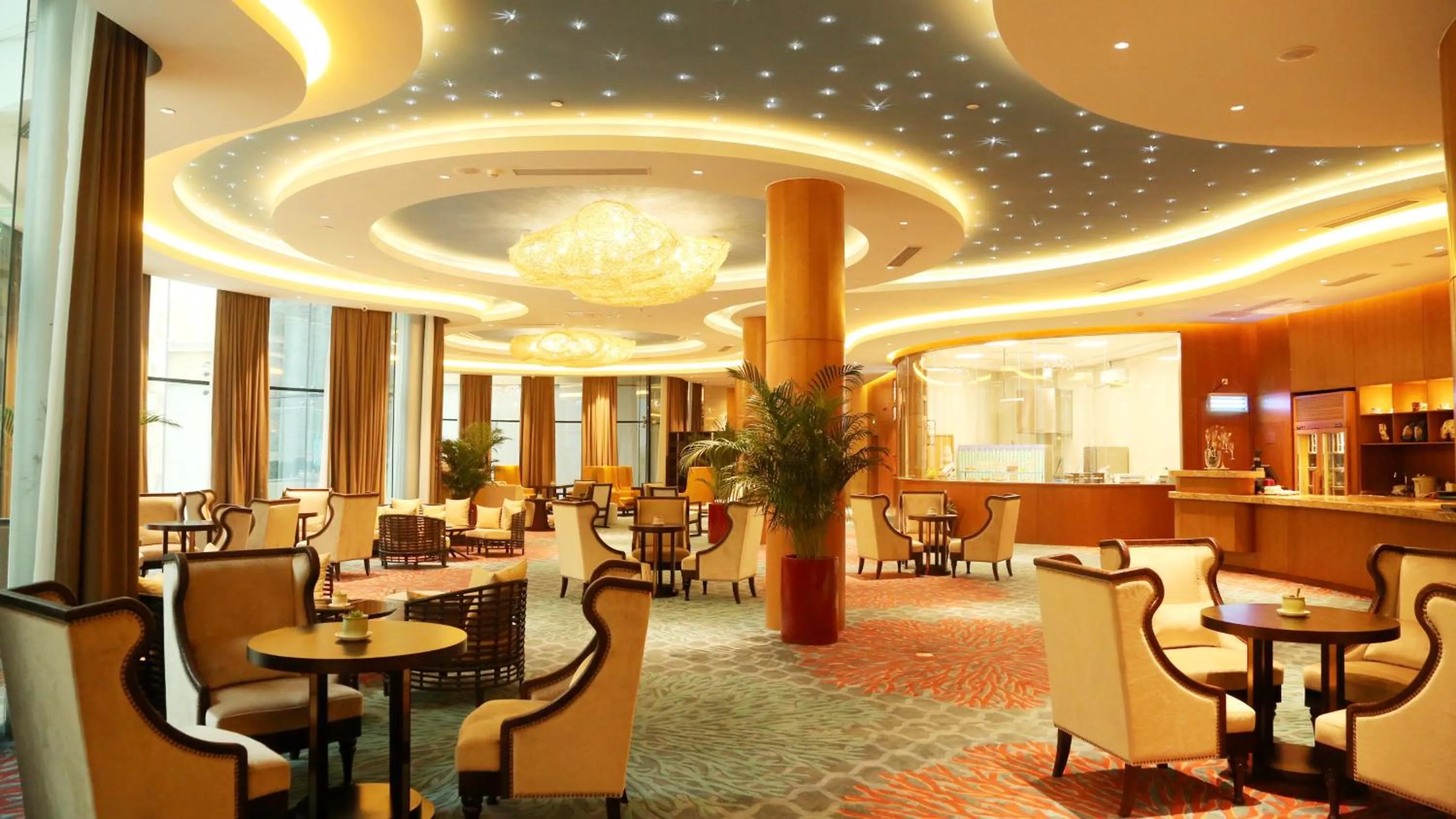 Lounge or bar in InterContinental Qingdao by IHG l Inside the Olympic Sailing Center l May Fourth Square